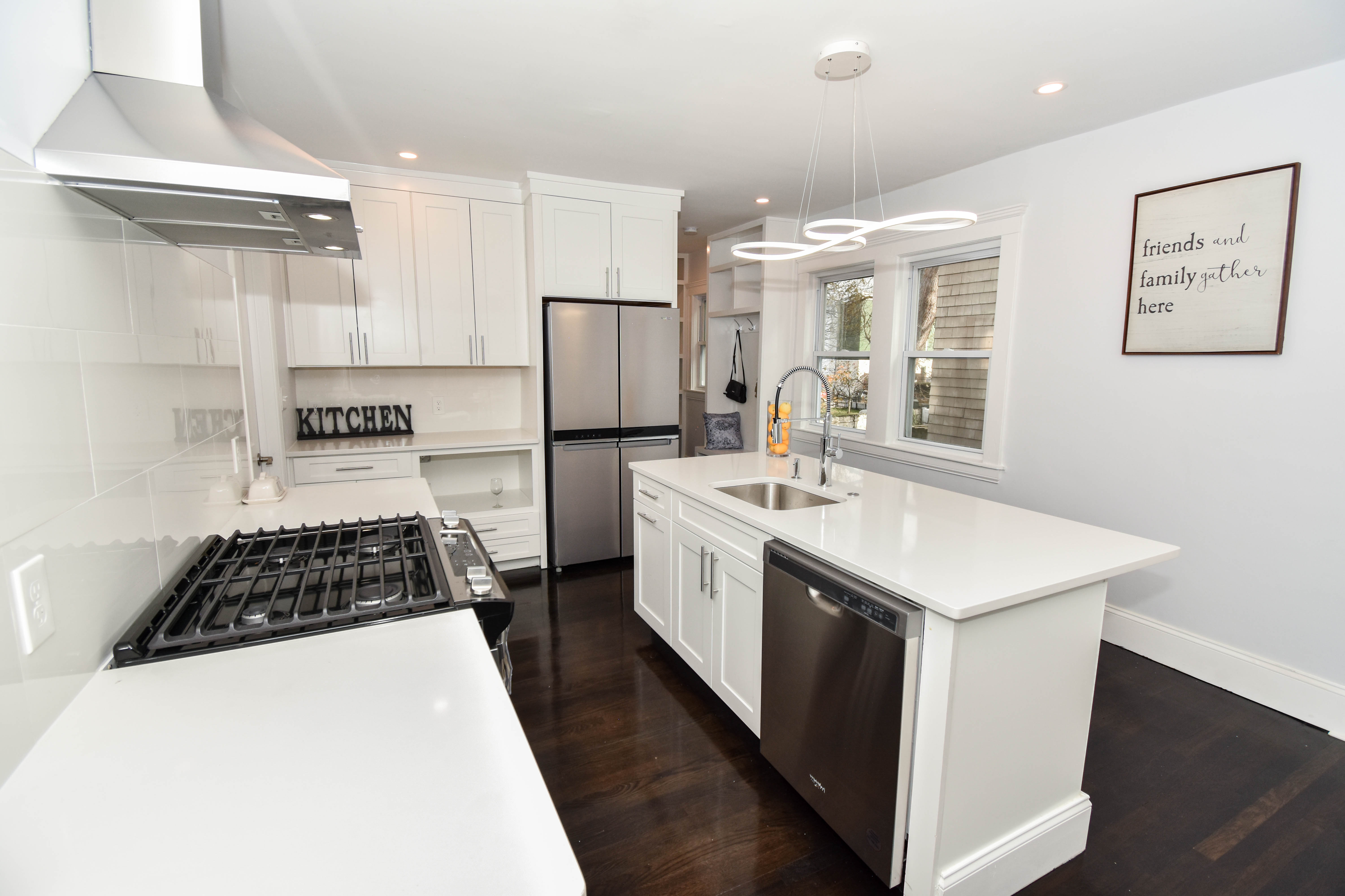 27 Wood St, Neighborhood Nine