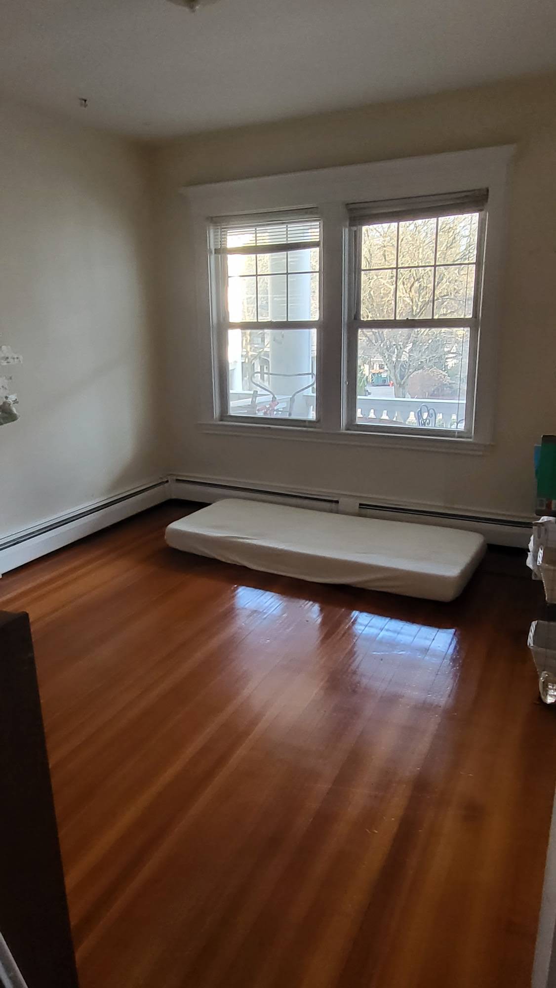 136 Middlesex Rd, Chestnut Hill