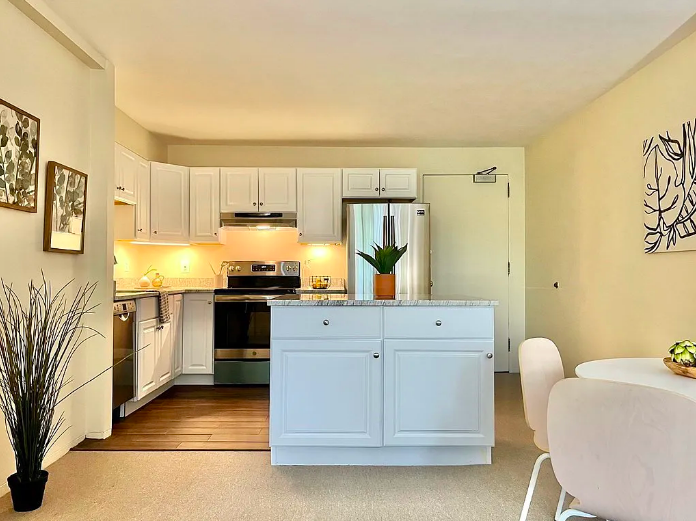 29 Concord Ave, Neighborhood Nine