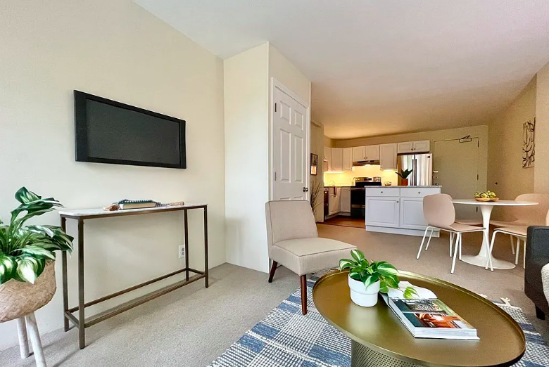 29 Concord Ave, Neighborhood Nine