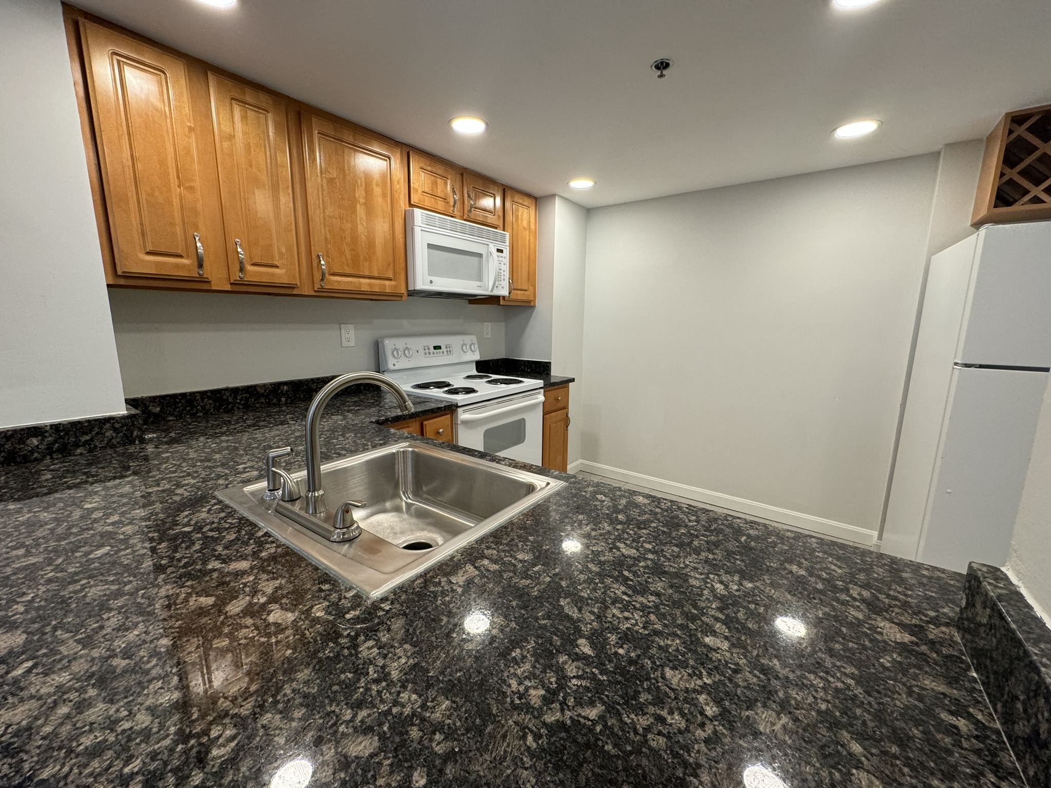 24 Queensberry St, Fenway