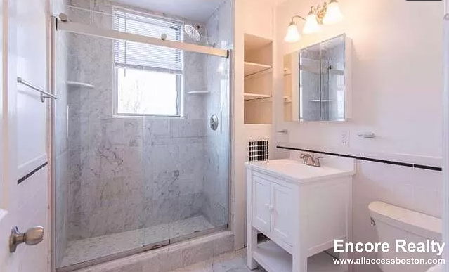 457 Centre St, Newton Corner