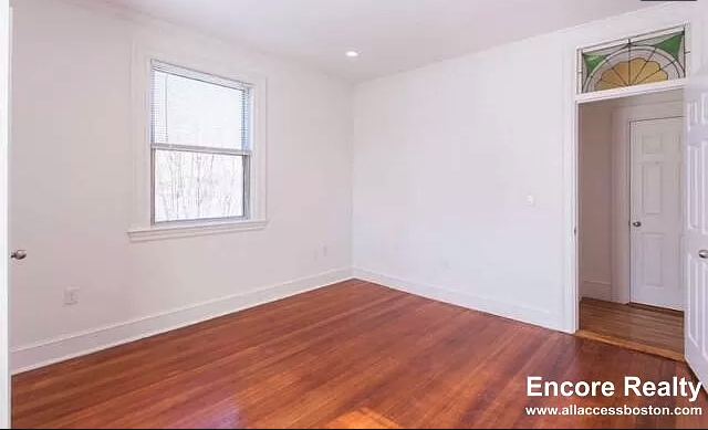 457 Centre St, Newton Corner