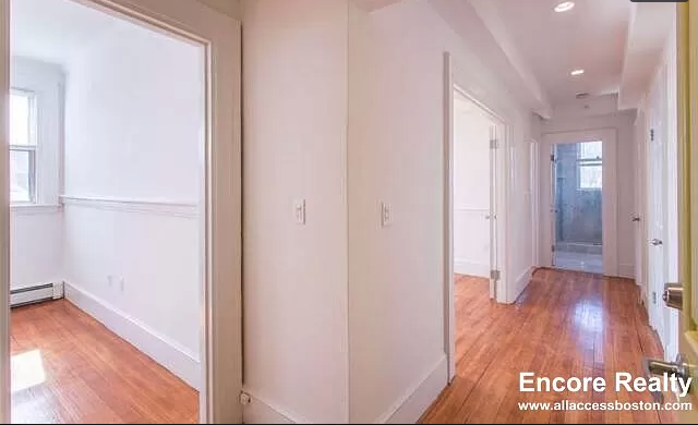 457 Centre St, Newton Corner