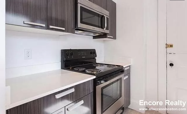 457 Centre St, Newton Corner