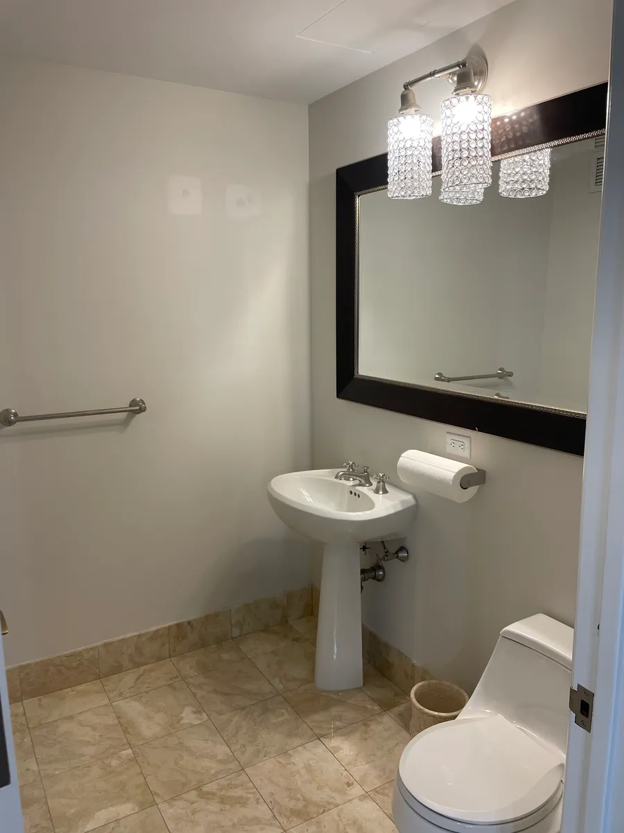 3 Avery St, Downtown