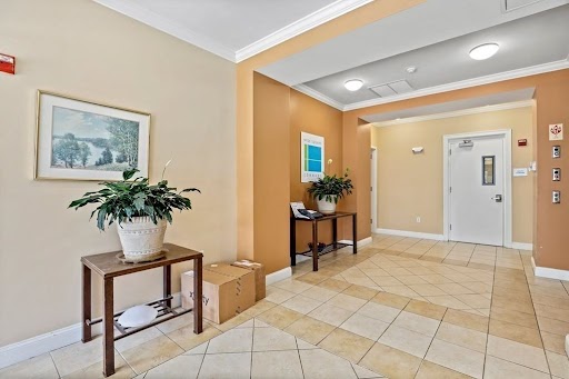 327 Centre St, Jamaica Plain