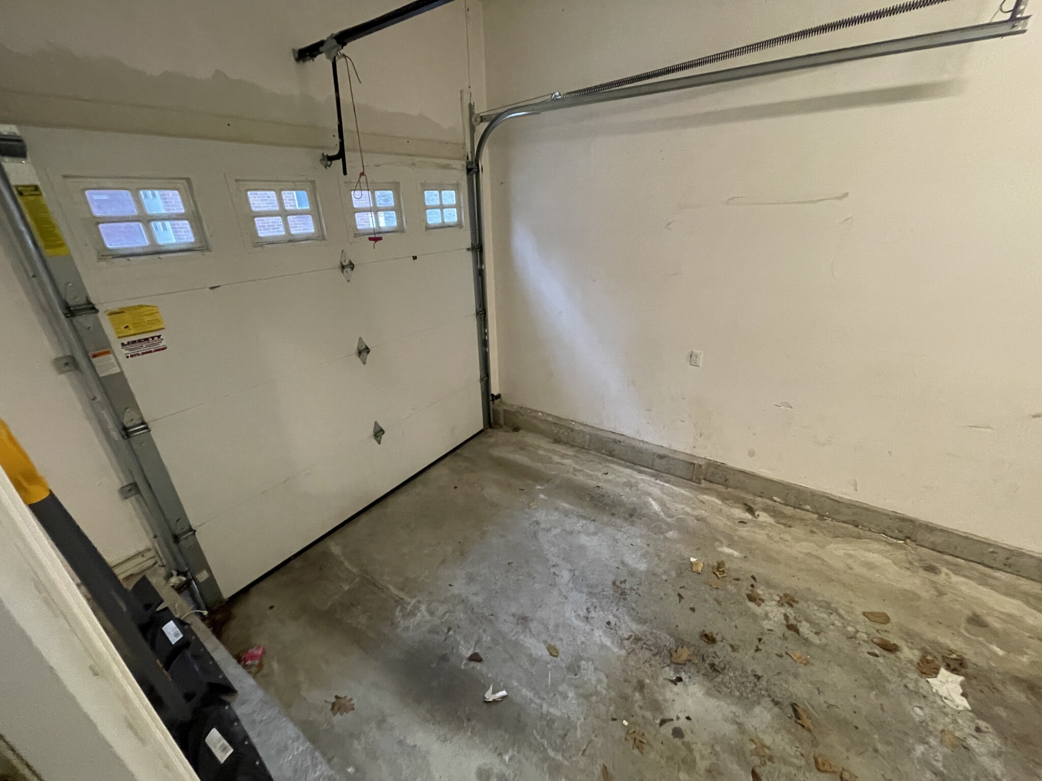 Photos of apartment on Sewall St.,Boston MA 02120