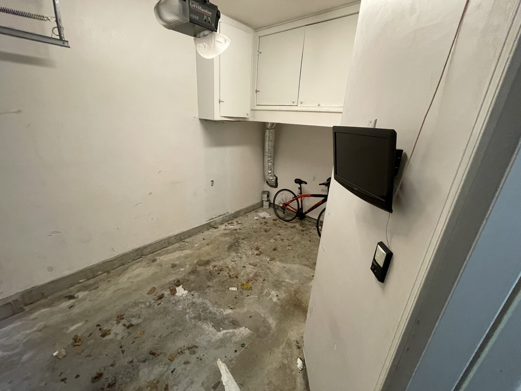 Photos of apartment on Sewall St.,Boston MA 02120