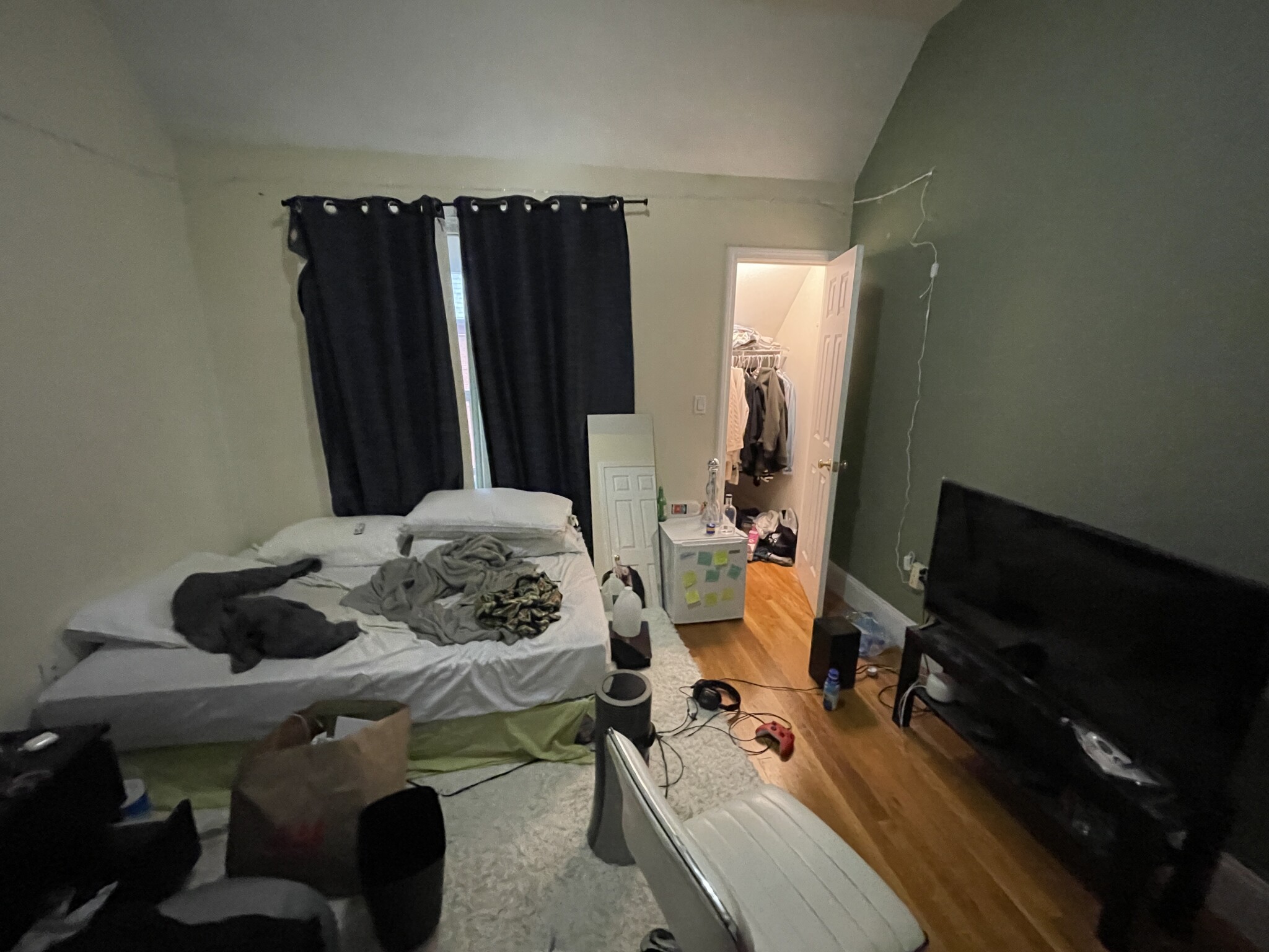 Photos of apartment on Sewall St.,Boston MA 02120