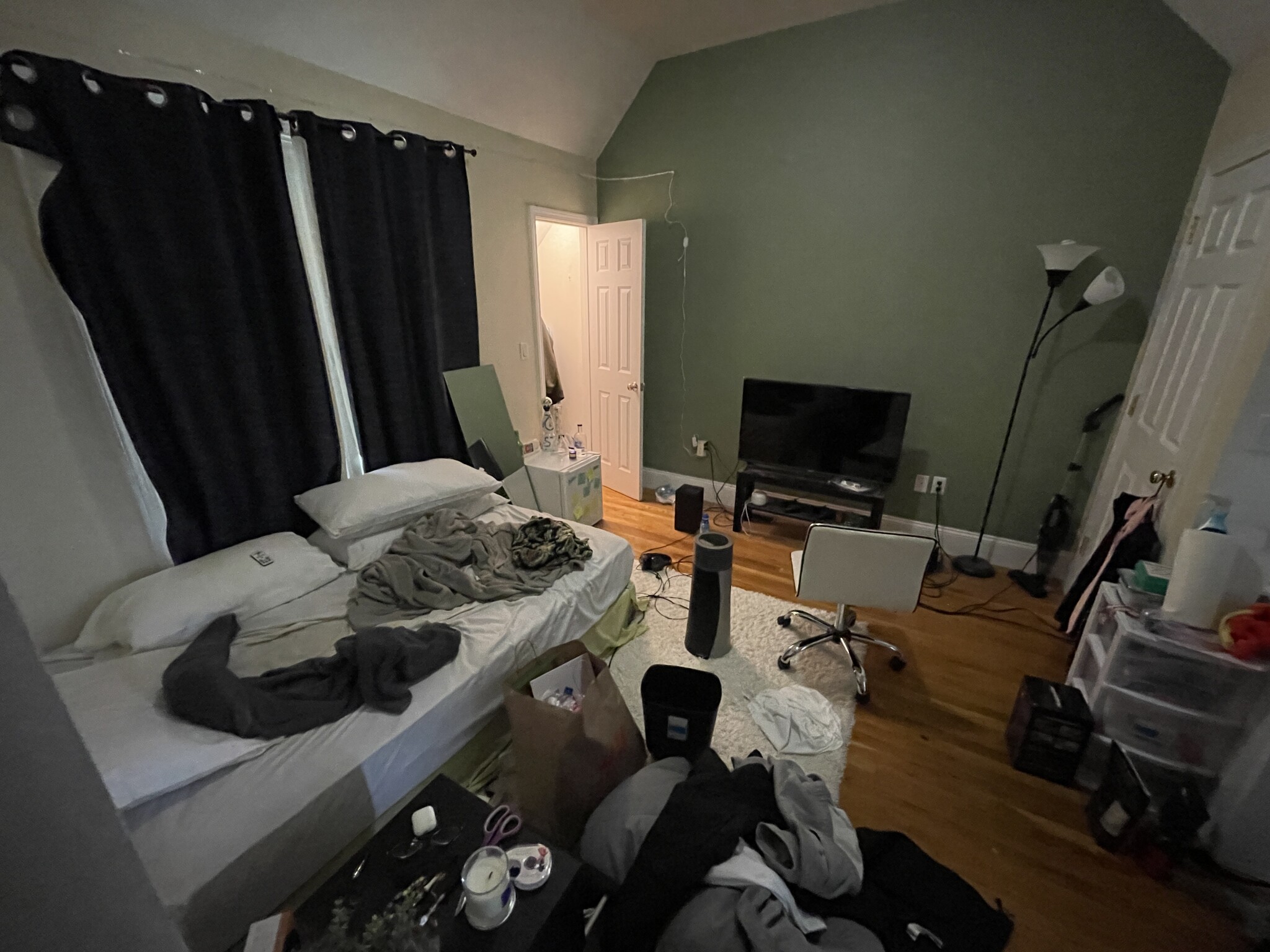 Photos of apartment on Sewall St.,Boston MA 02120