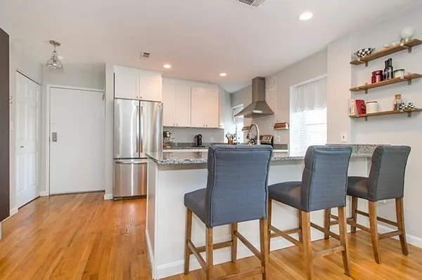 416 Medford St, Charlestown