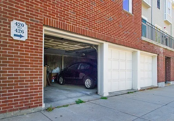 416 Medford St, Charlestown