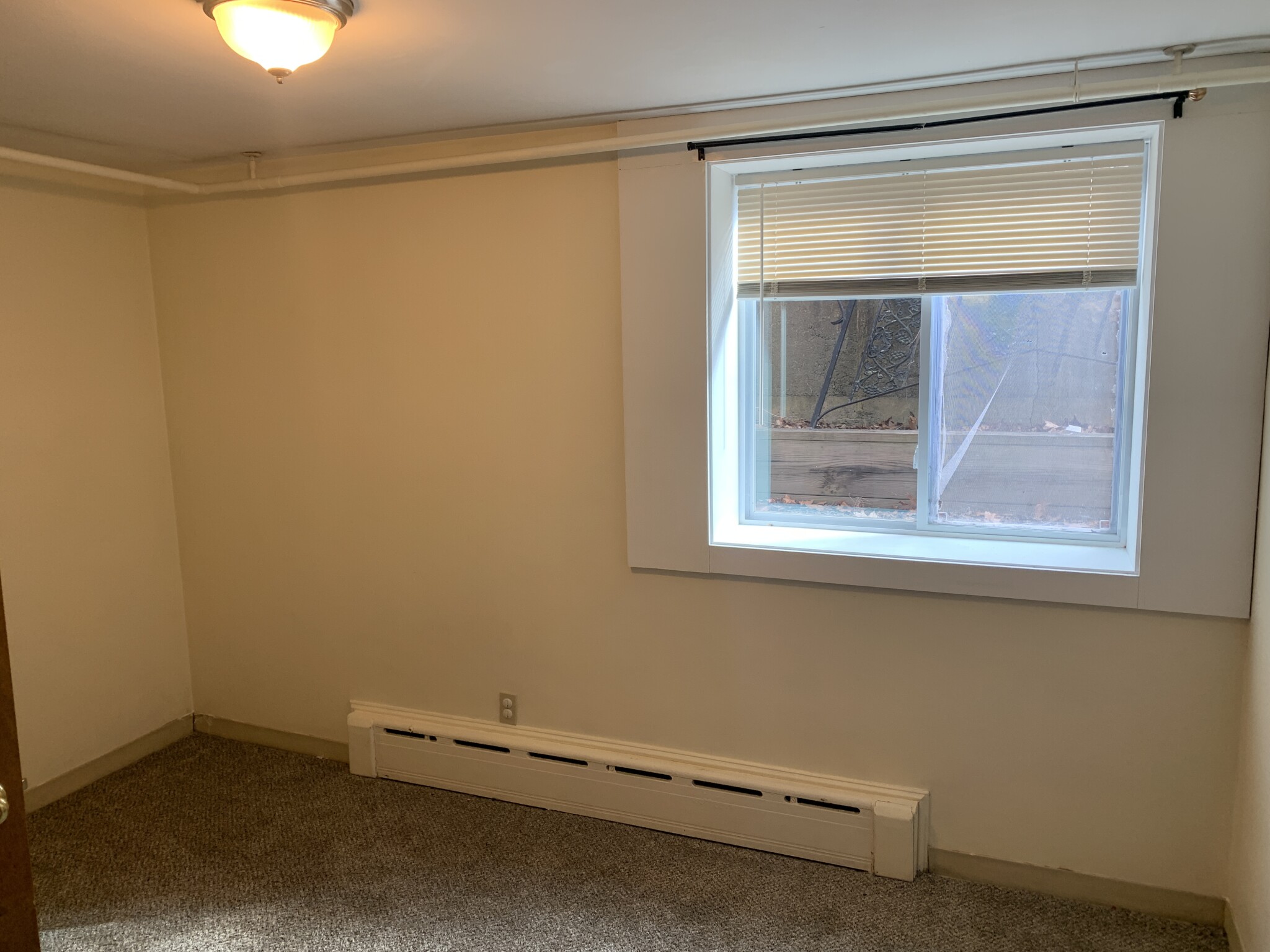 37 Bencliffe Circ, Newton