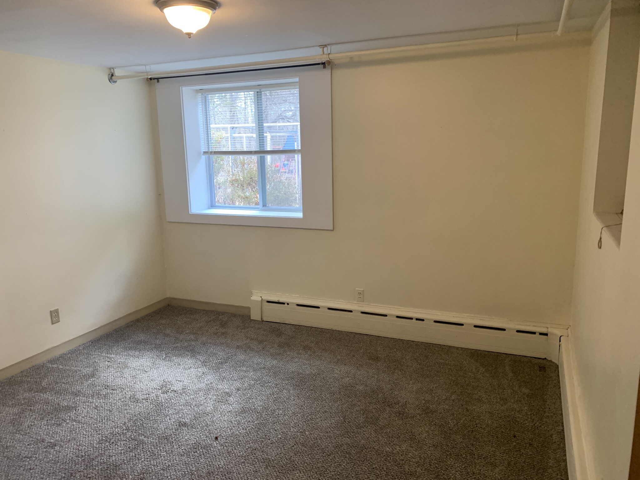 37 Bencliffe Circ, Newton