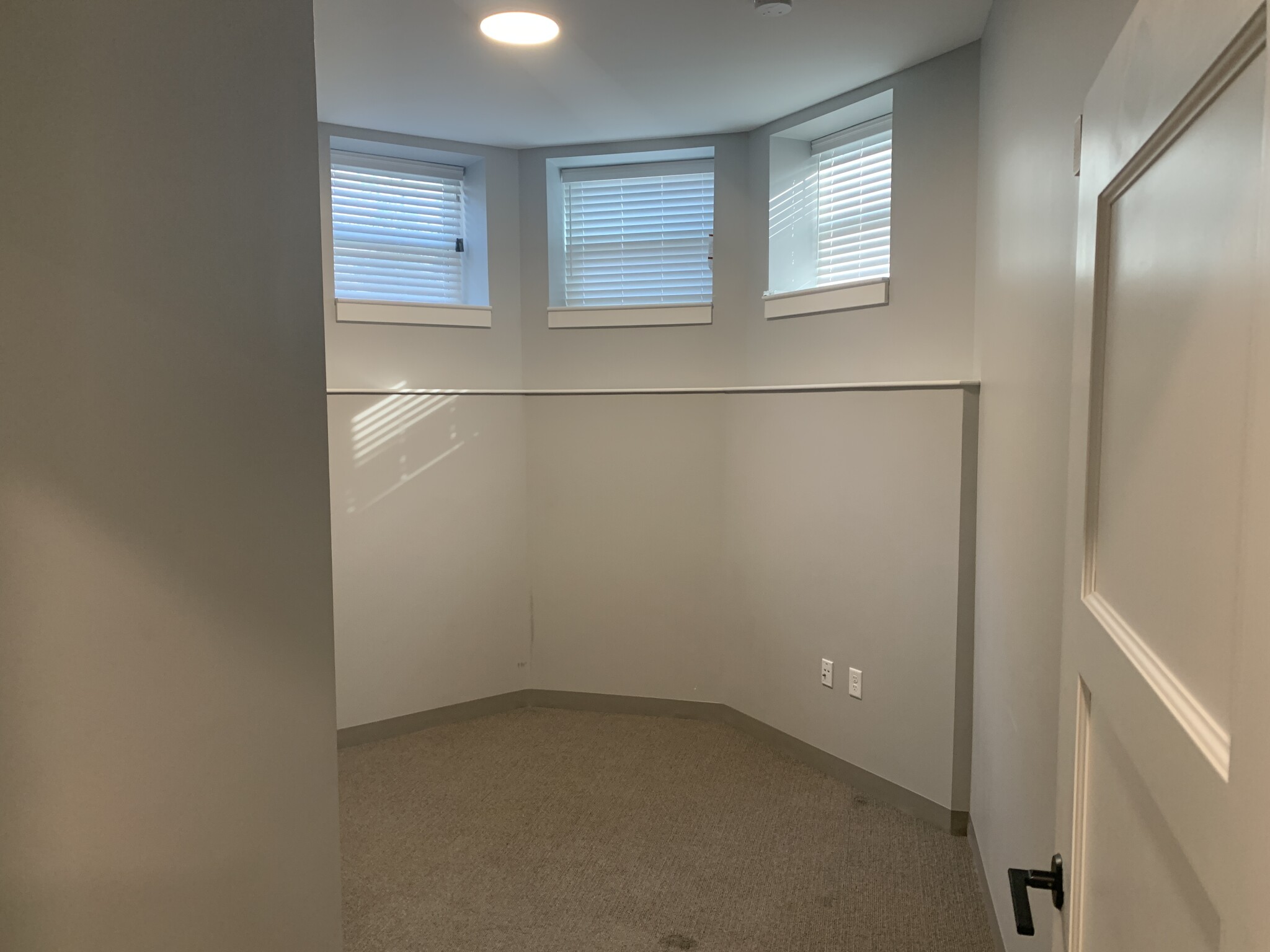 100 Hemenway St, Fenway