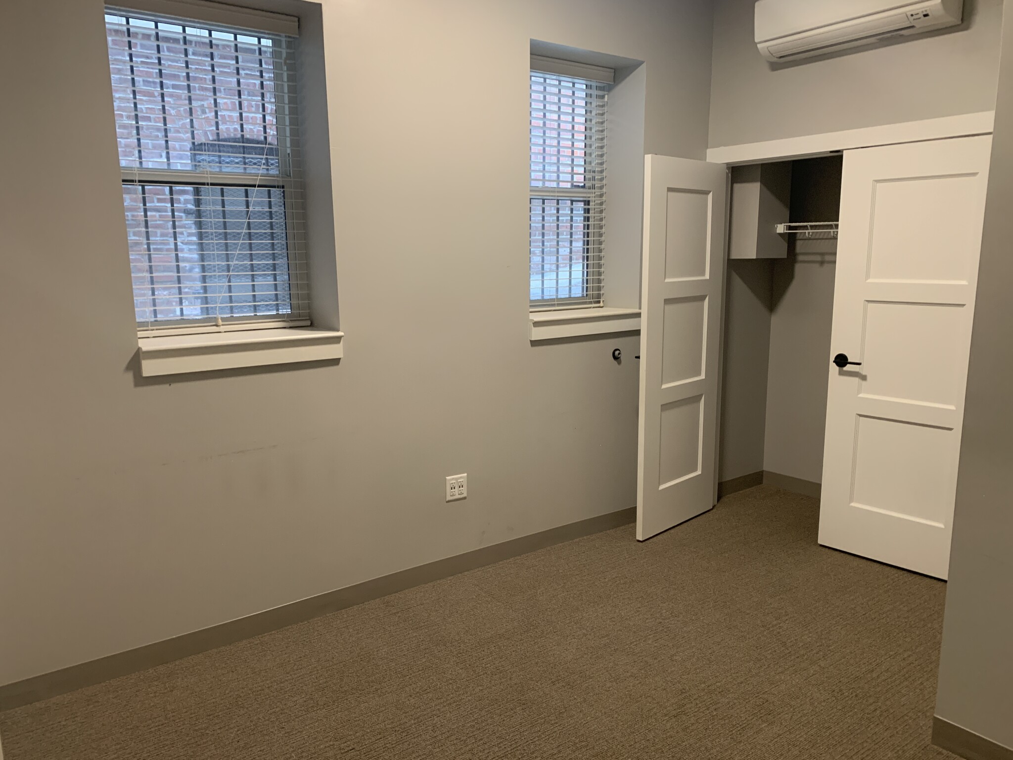 100 Hemenway St, Fenway