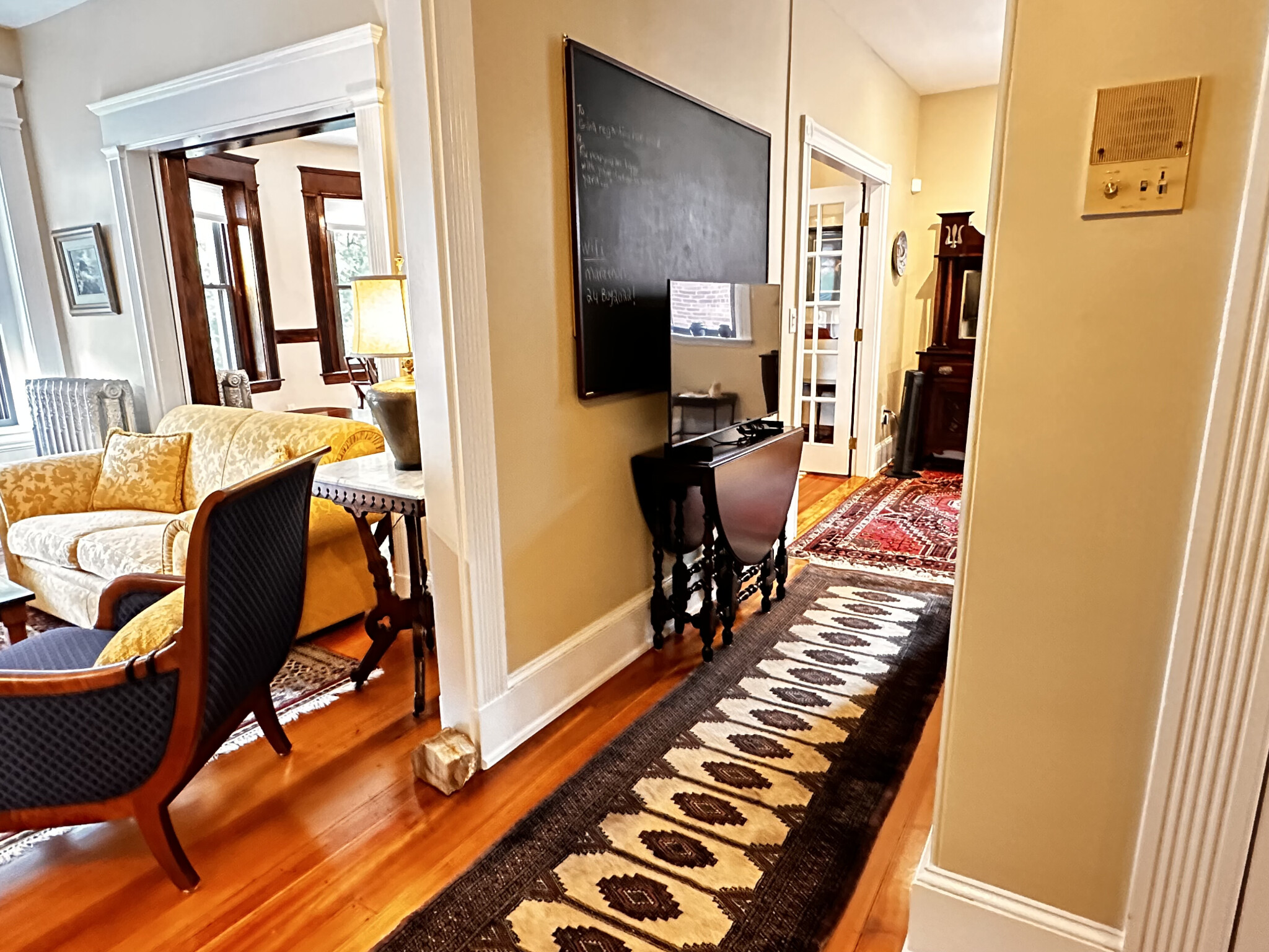 24 Beaufort Rd, Jamaica Plain