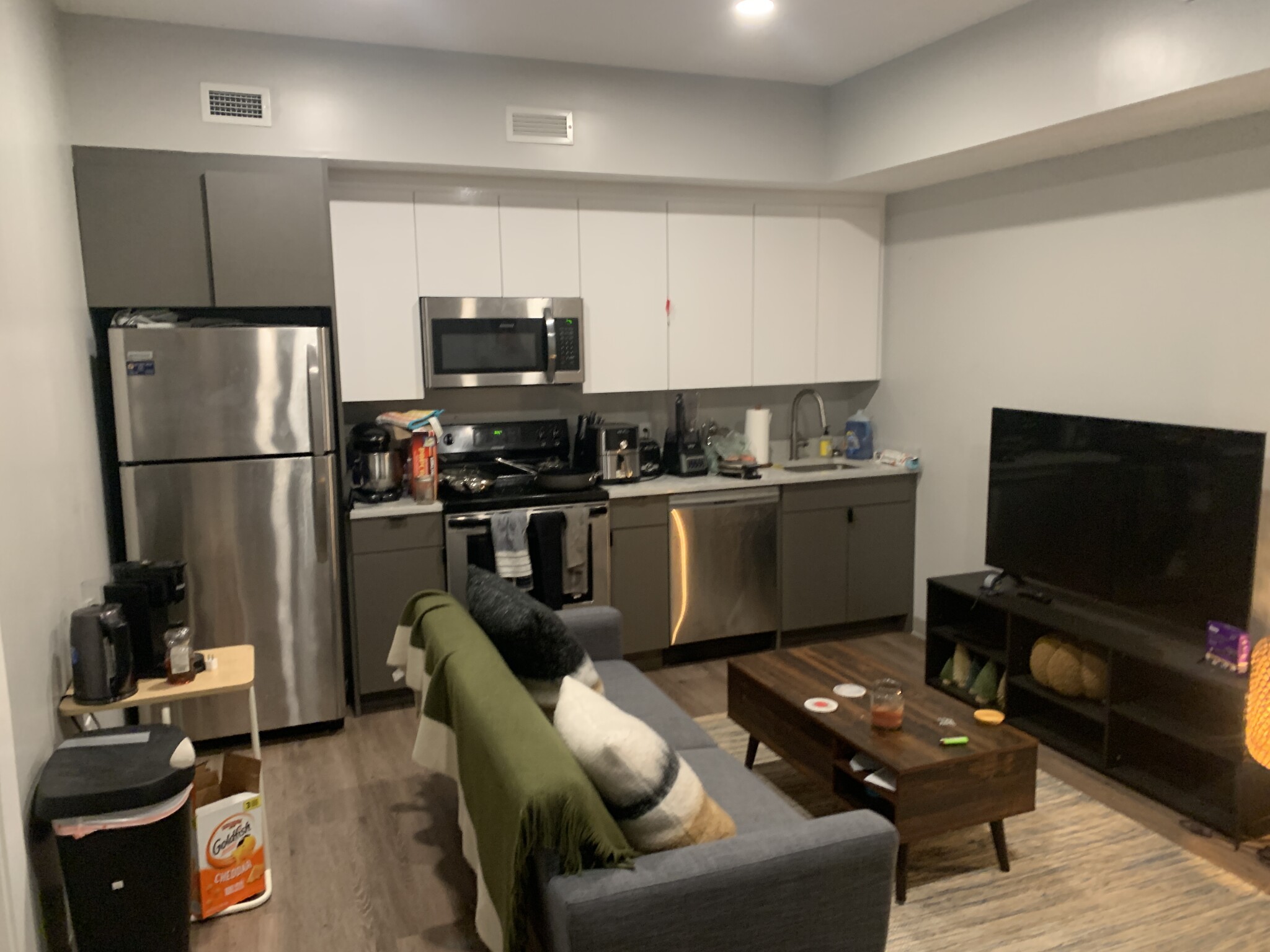 100 Hemenway St, Fenway