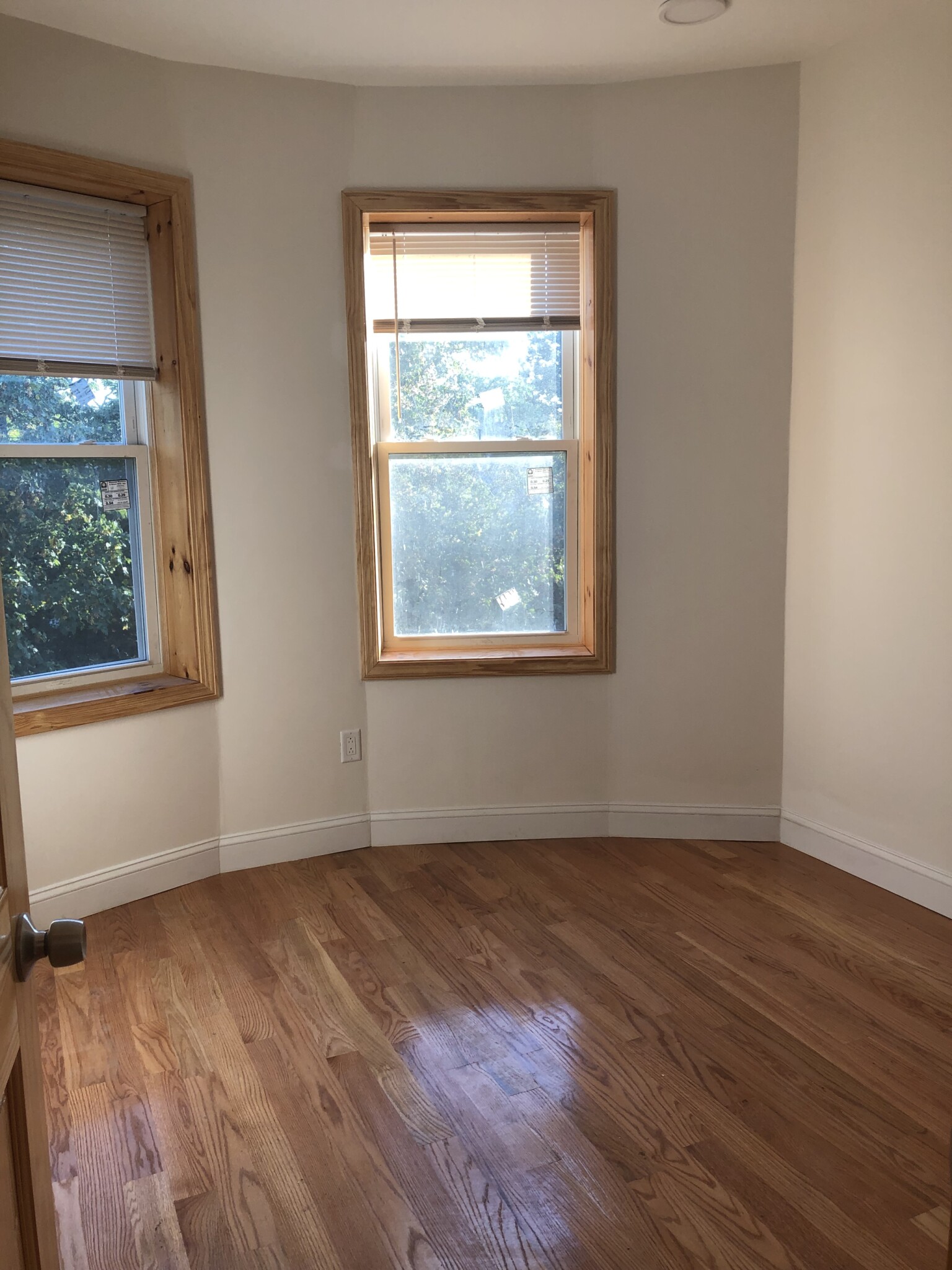 20 Winthrop St, Roxbury