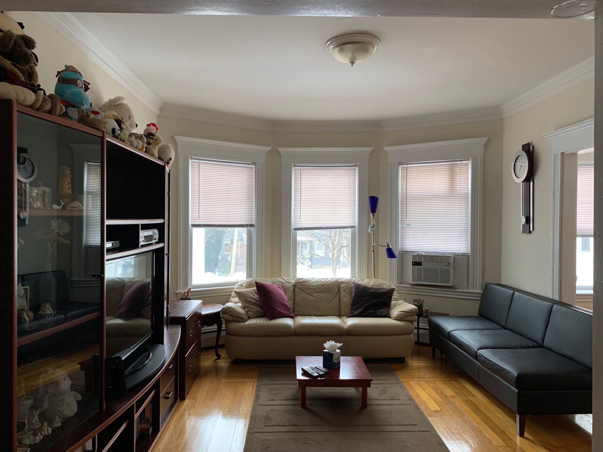 136 Middlesex Rd, Chestnut Hill