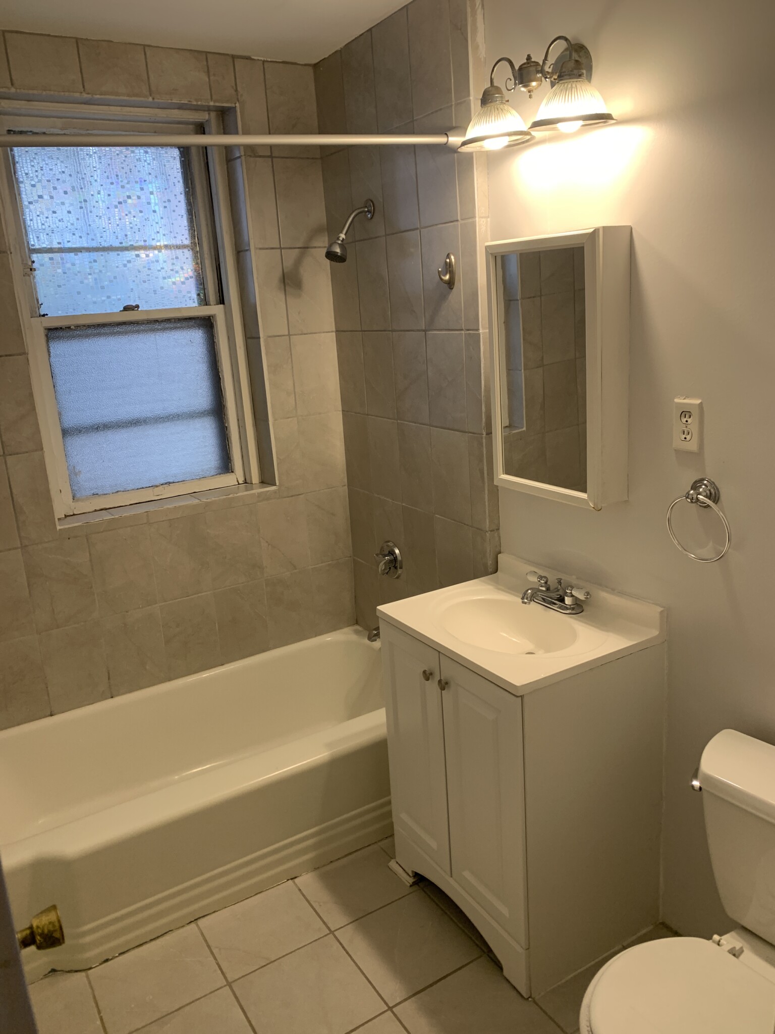 198 Saint Paul St, Brookline