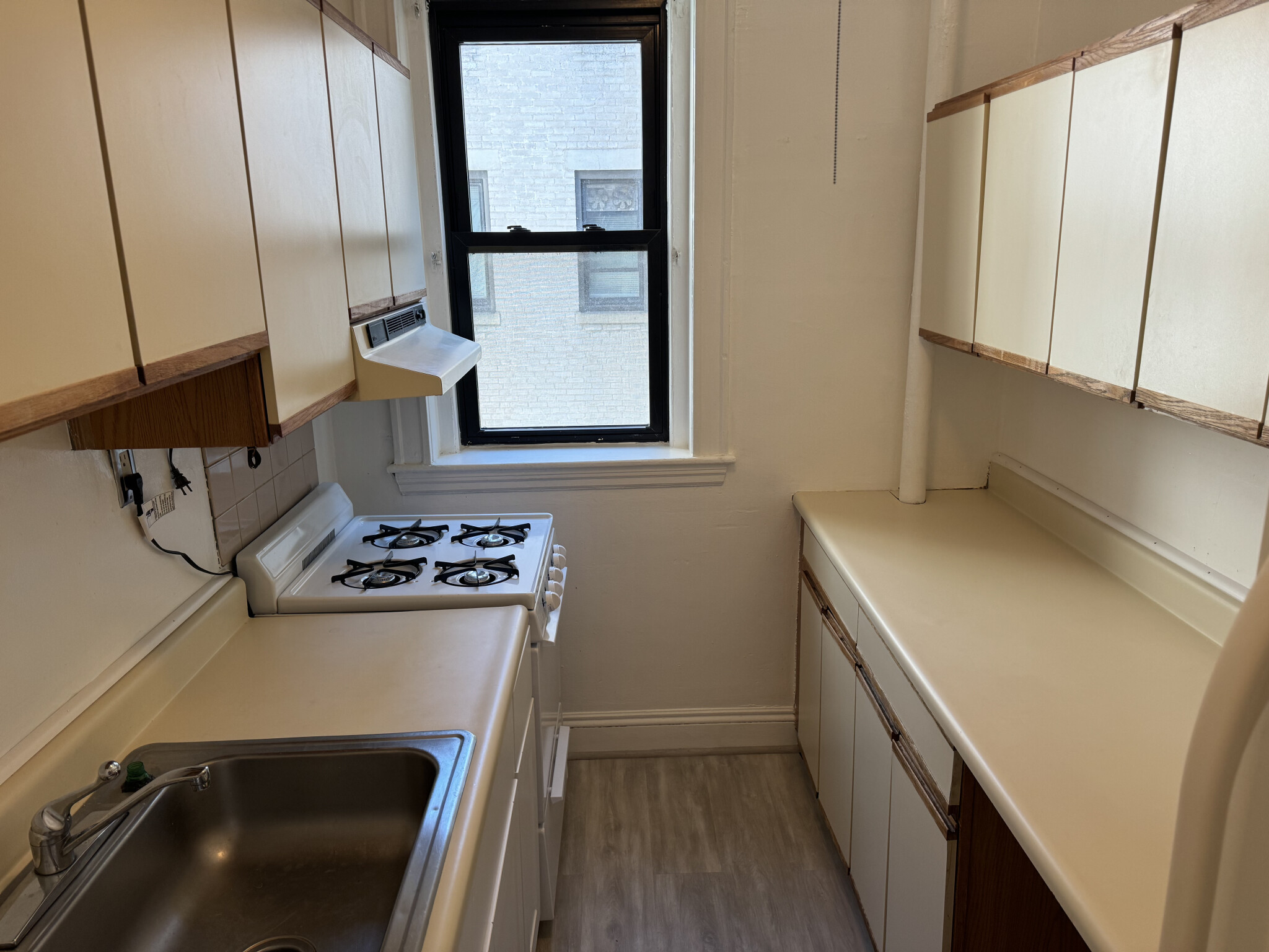 39 Glenville Ave, Allston