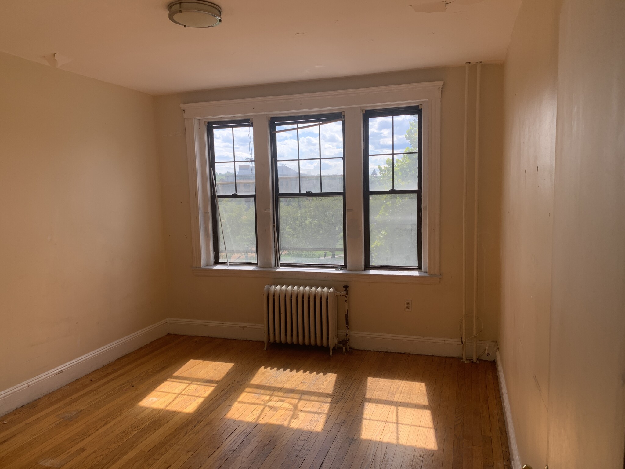 370 Chestnut Hill Ave, Brighton