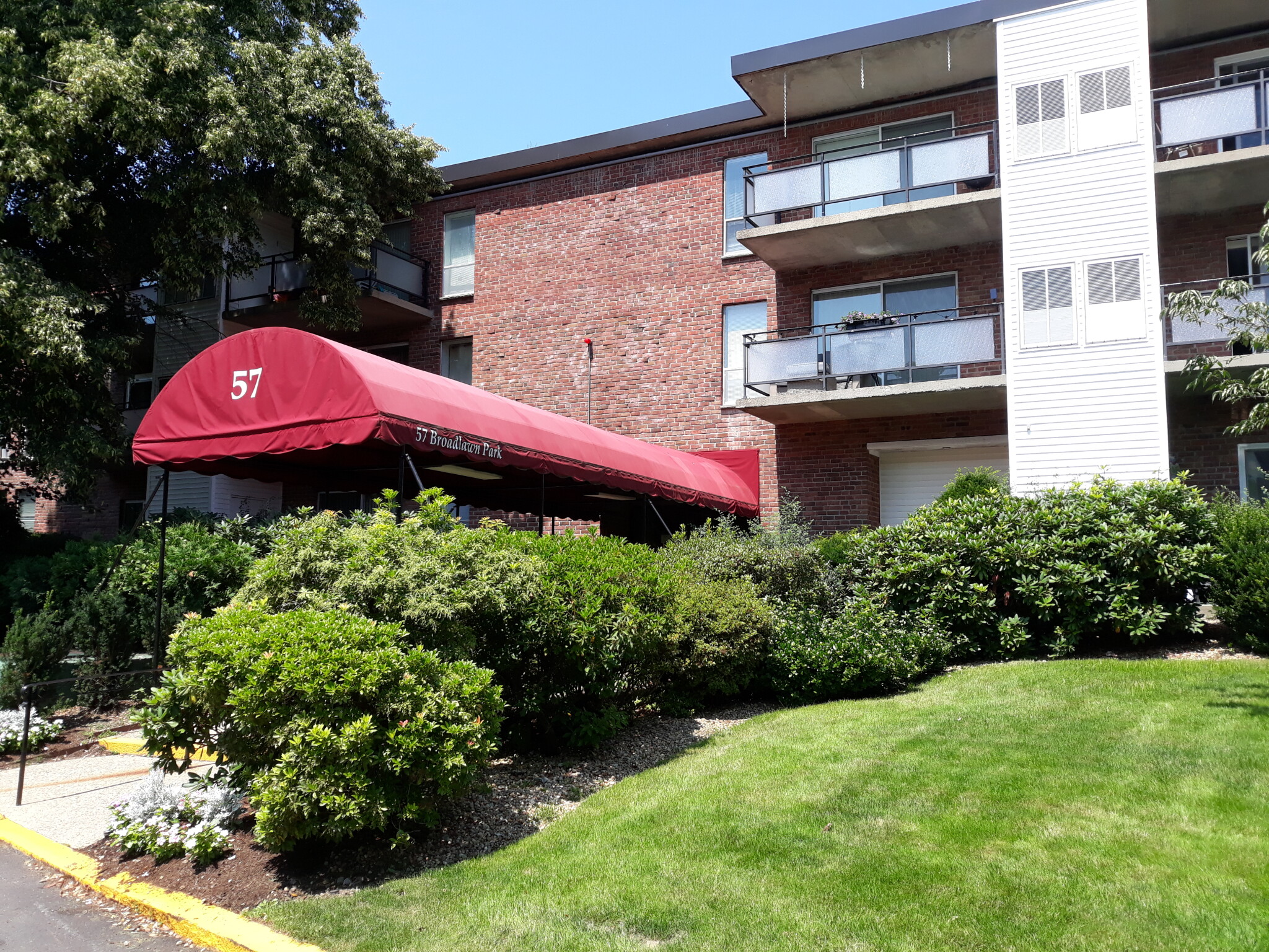 57 Broadlawn Park, West Roxbury