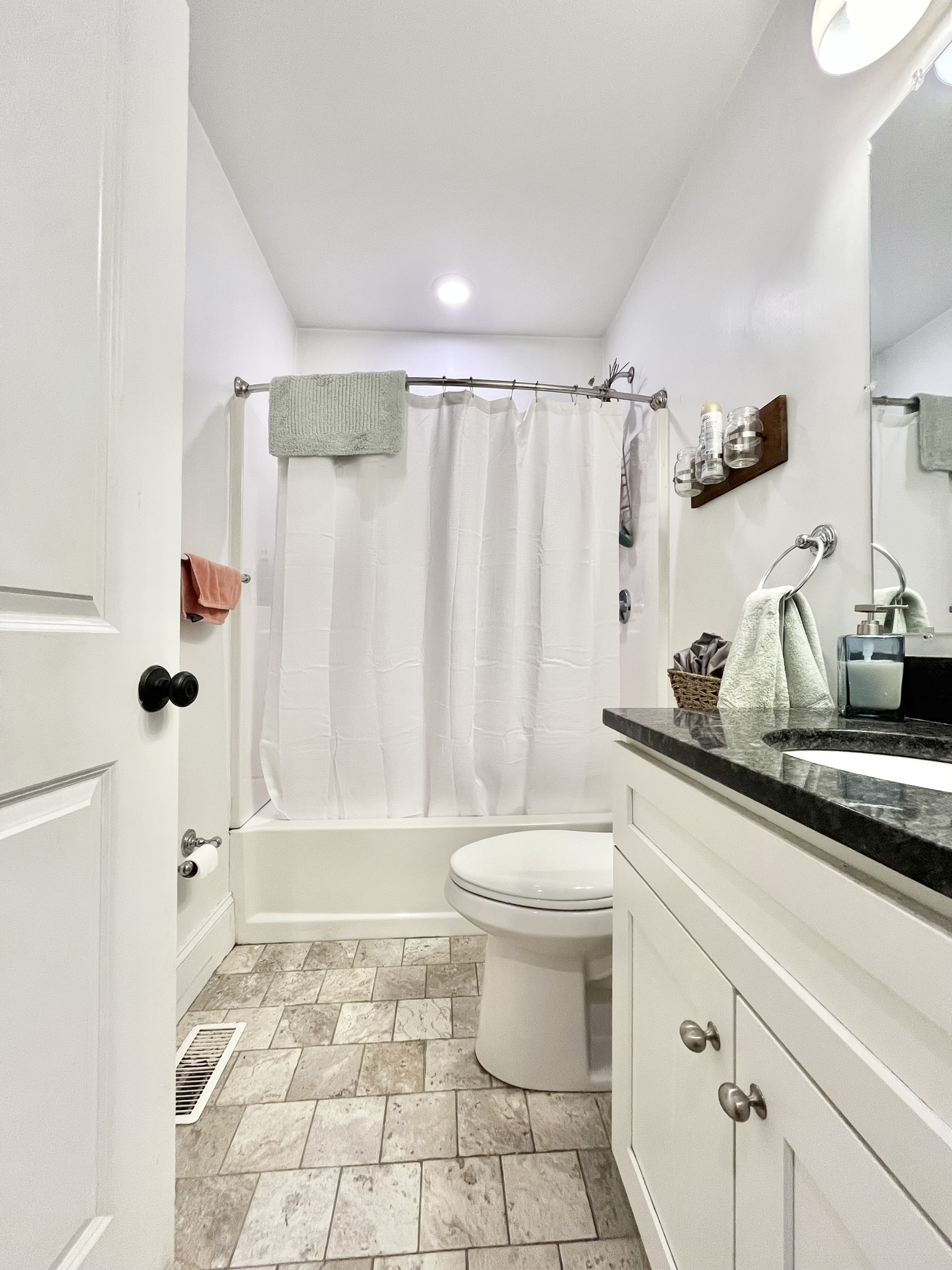 Photos of apartment on Fern St.,Boston MA 02134