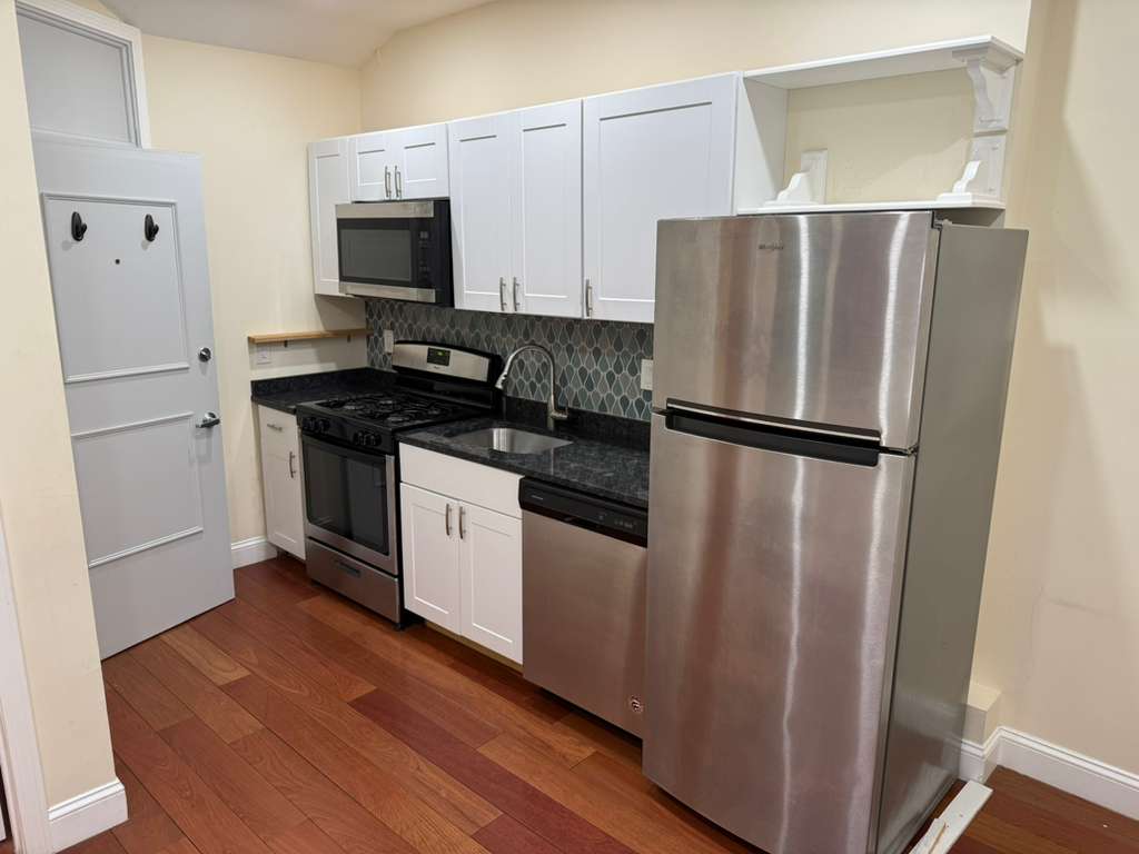 Photos of apartment on Magazine St.,Cambridge MA 02139