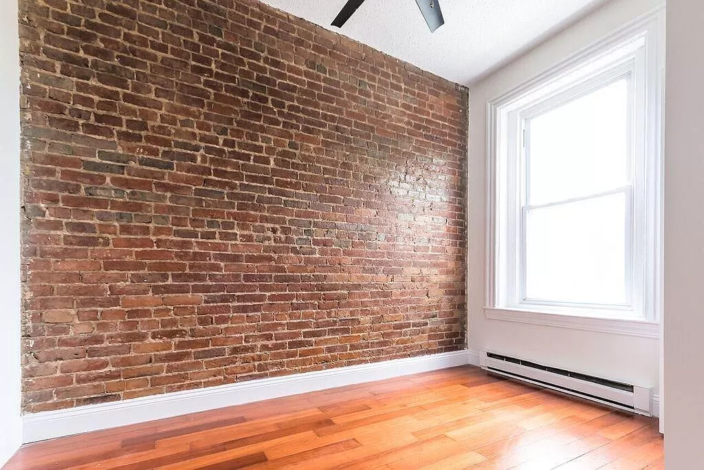 Photos of apartment on Warren St.,Boston MA 02119