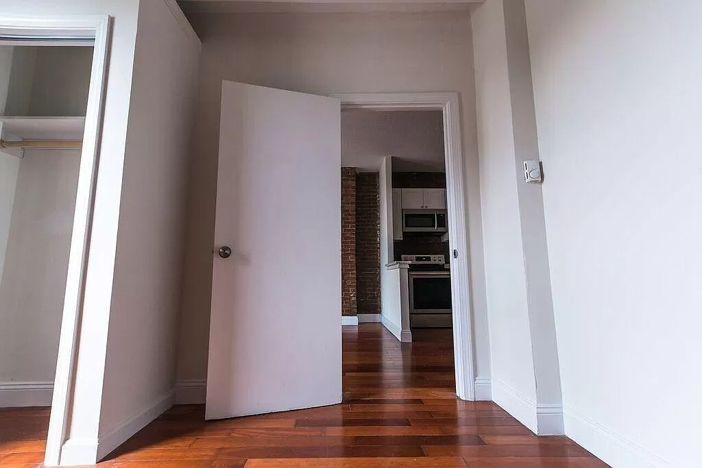 Photos of apartment on Warren St.,Boston MA 02119
