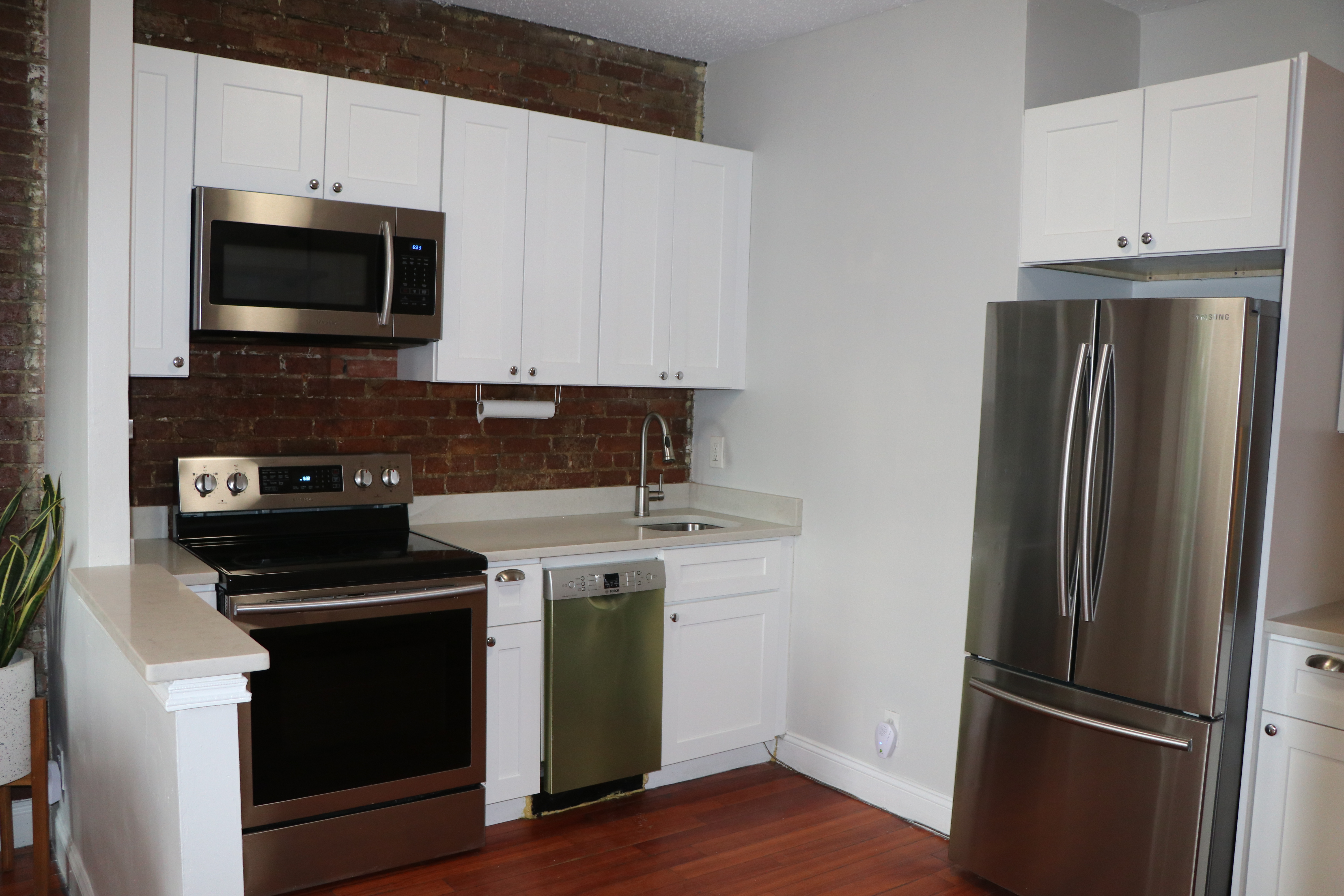 Photos of apartment on Warren St.,Boston MA 02119