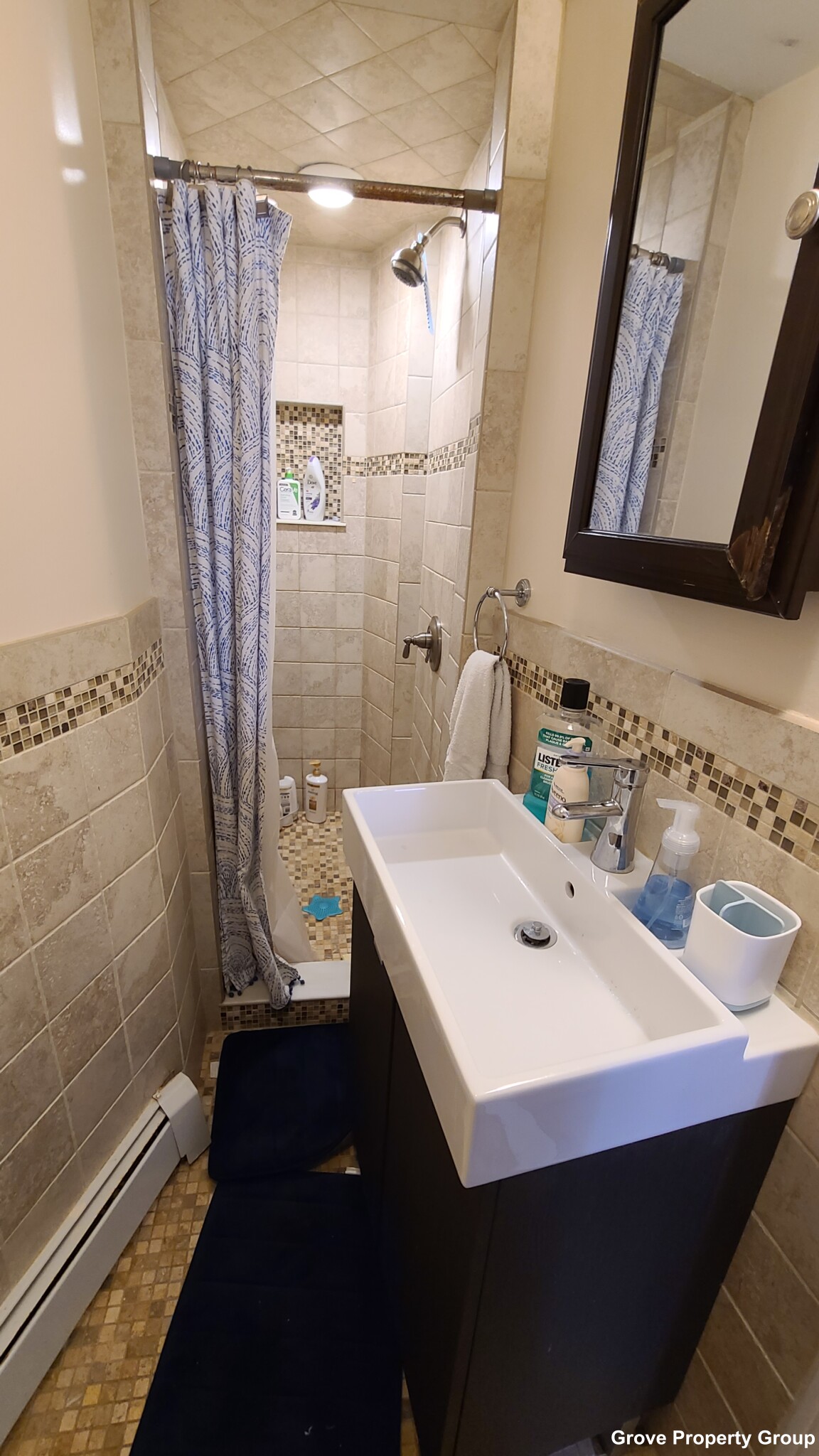 2 Holden Ct, North End