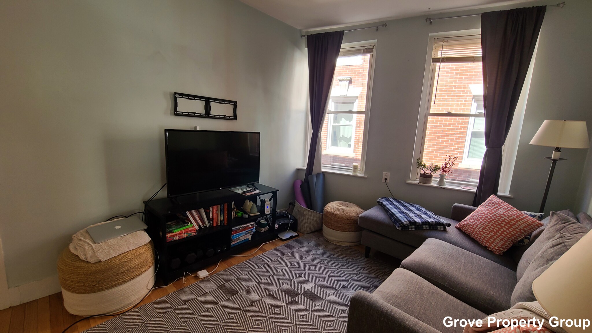 2 Holden Ct, North End