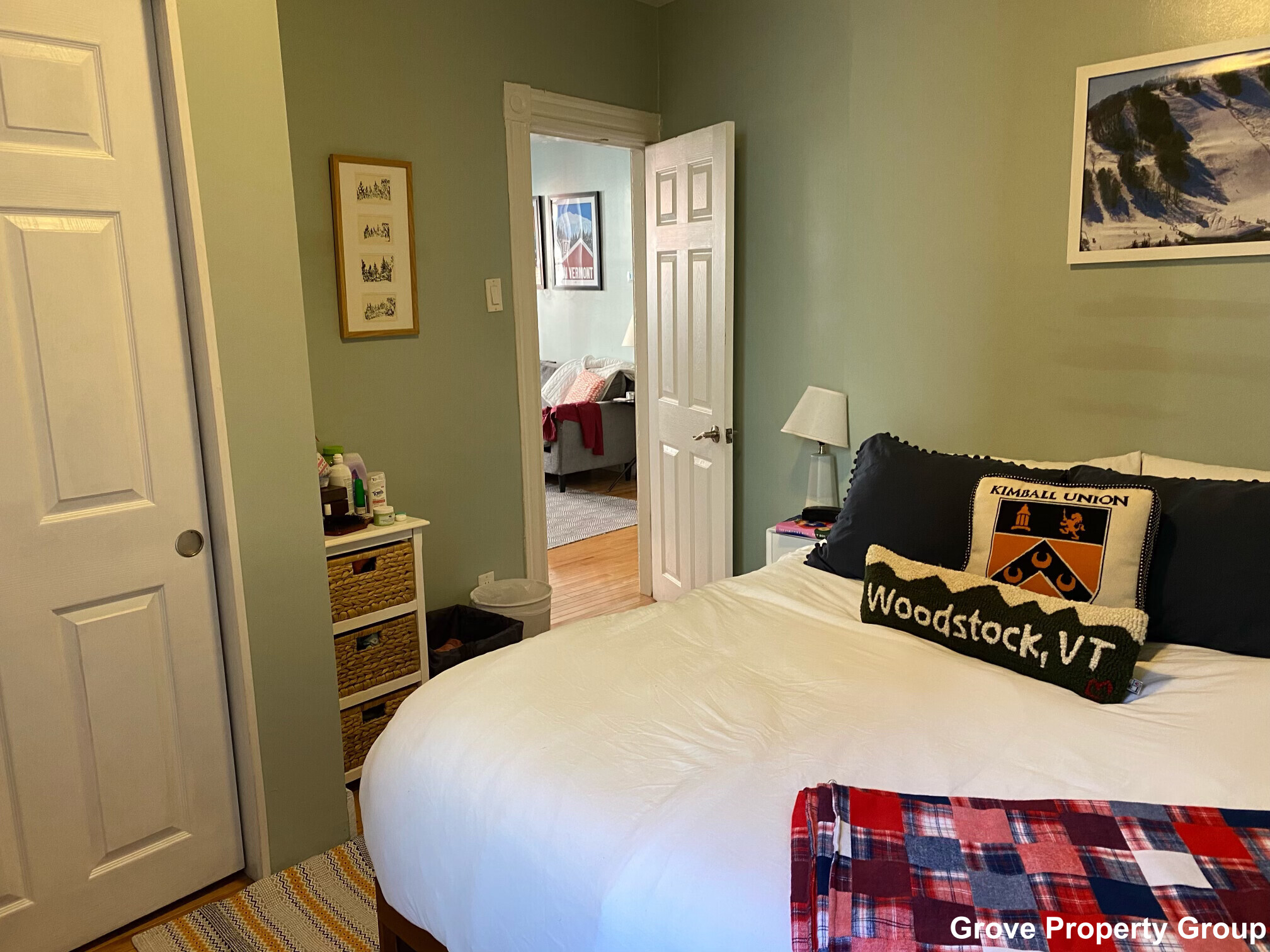 2 Holden Ct, North End