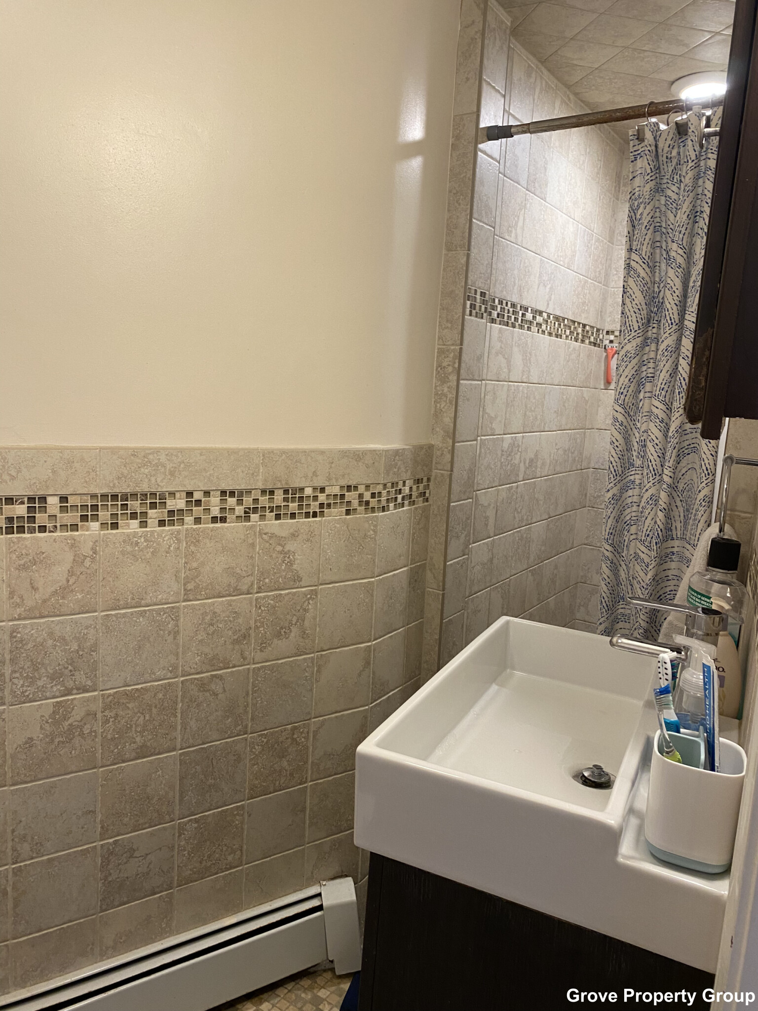 2 Holden Ct, North End