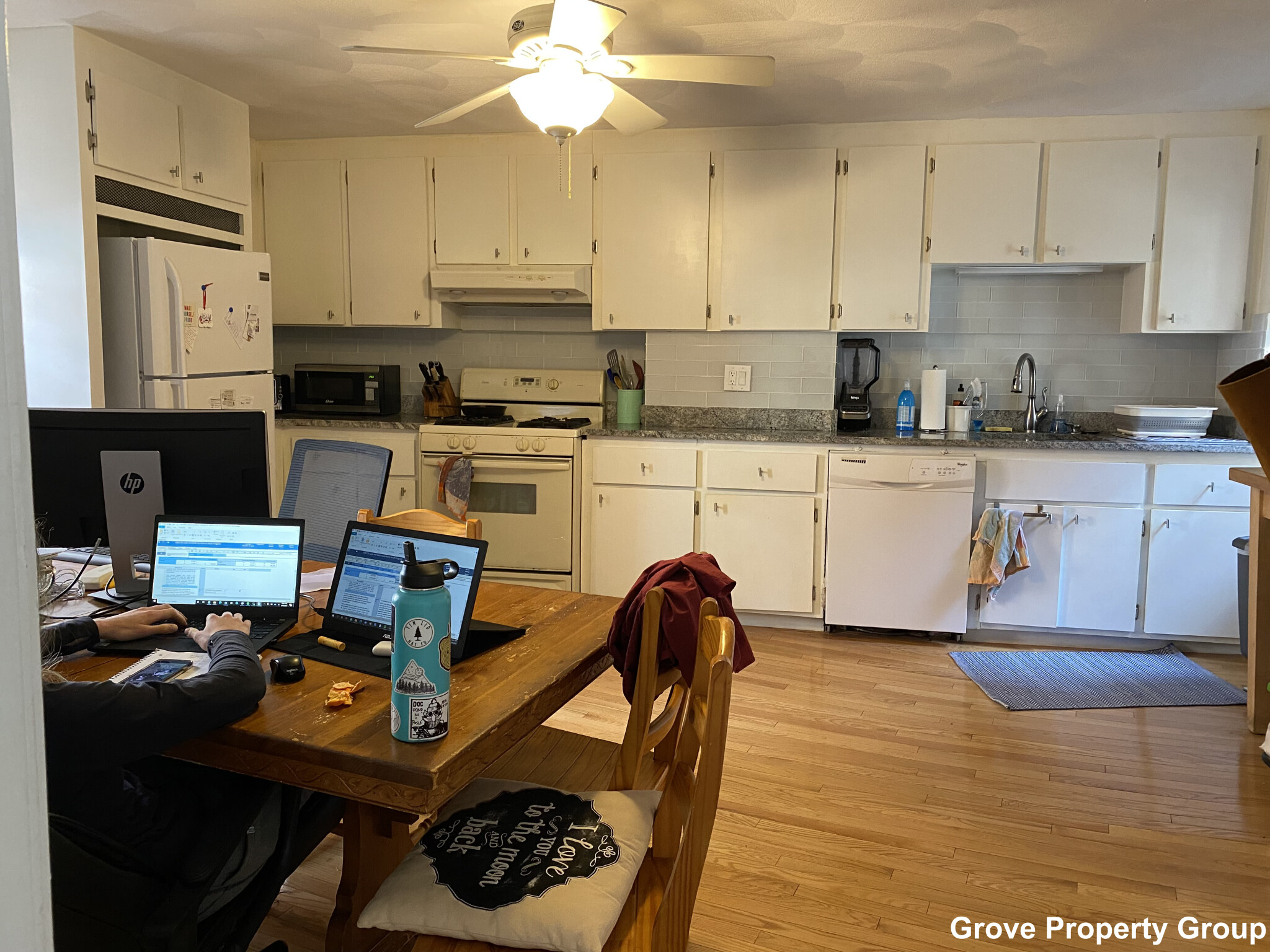 2 Holden Ct, North End