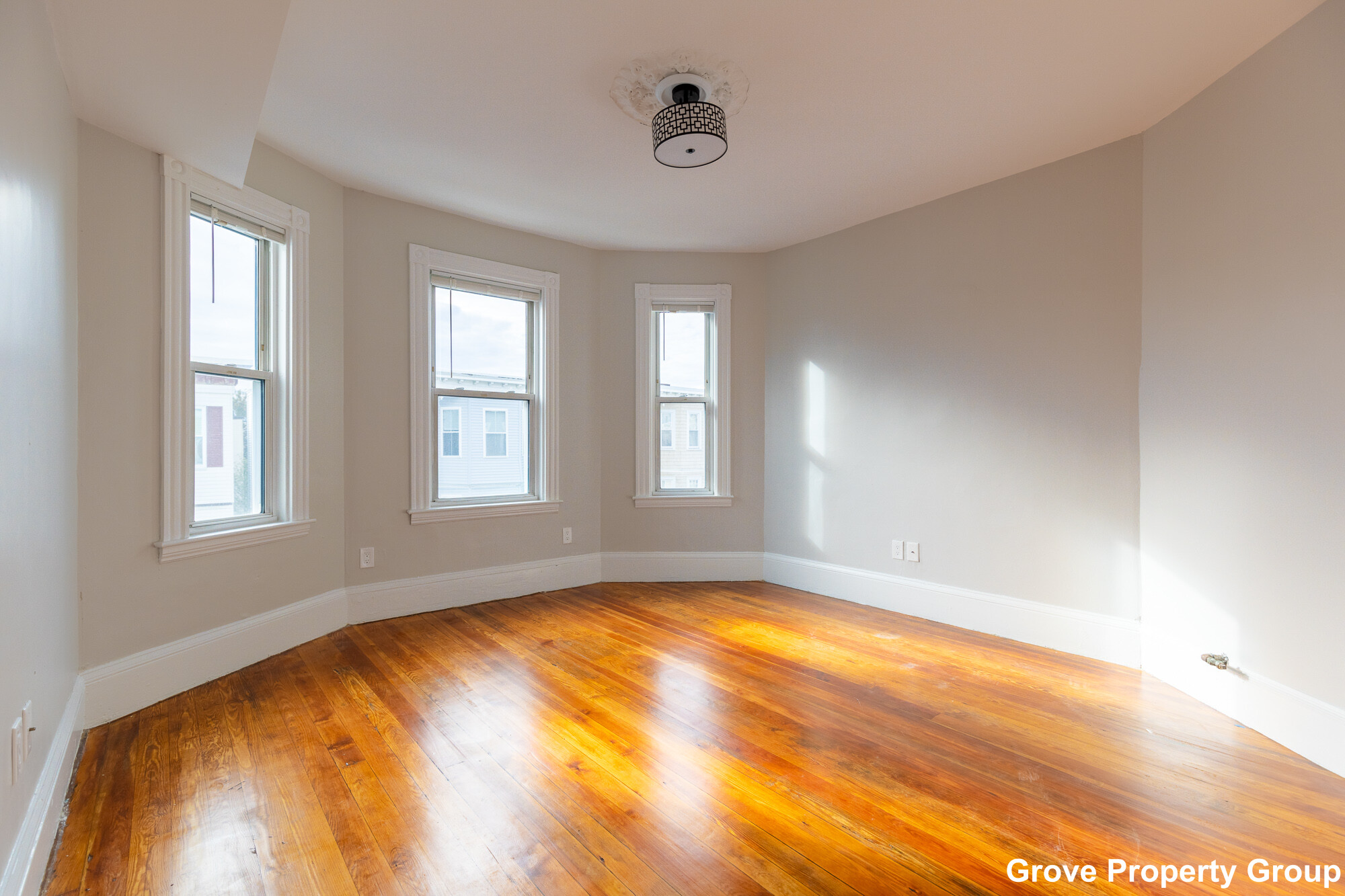 206 L St, South Boston