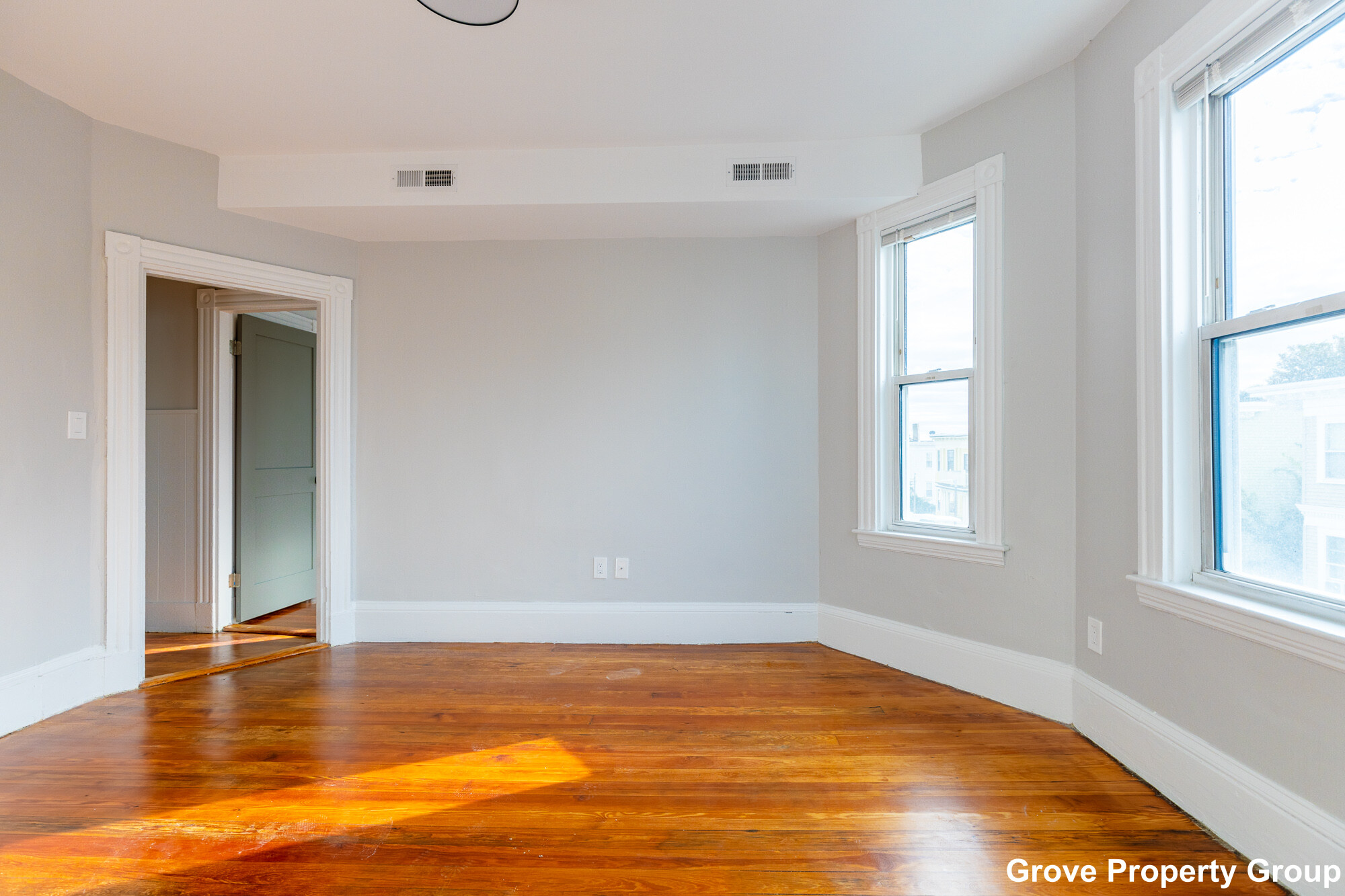 206 L St, South Boston