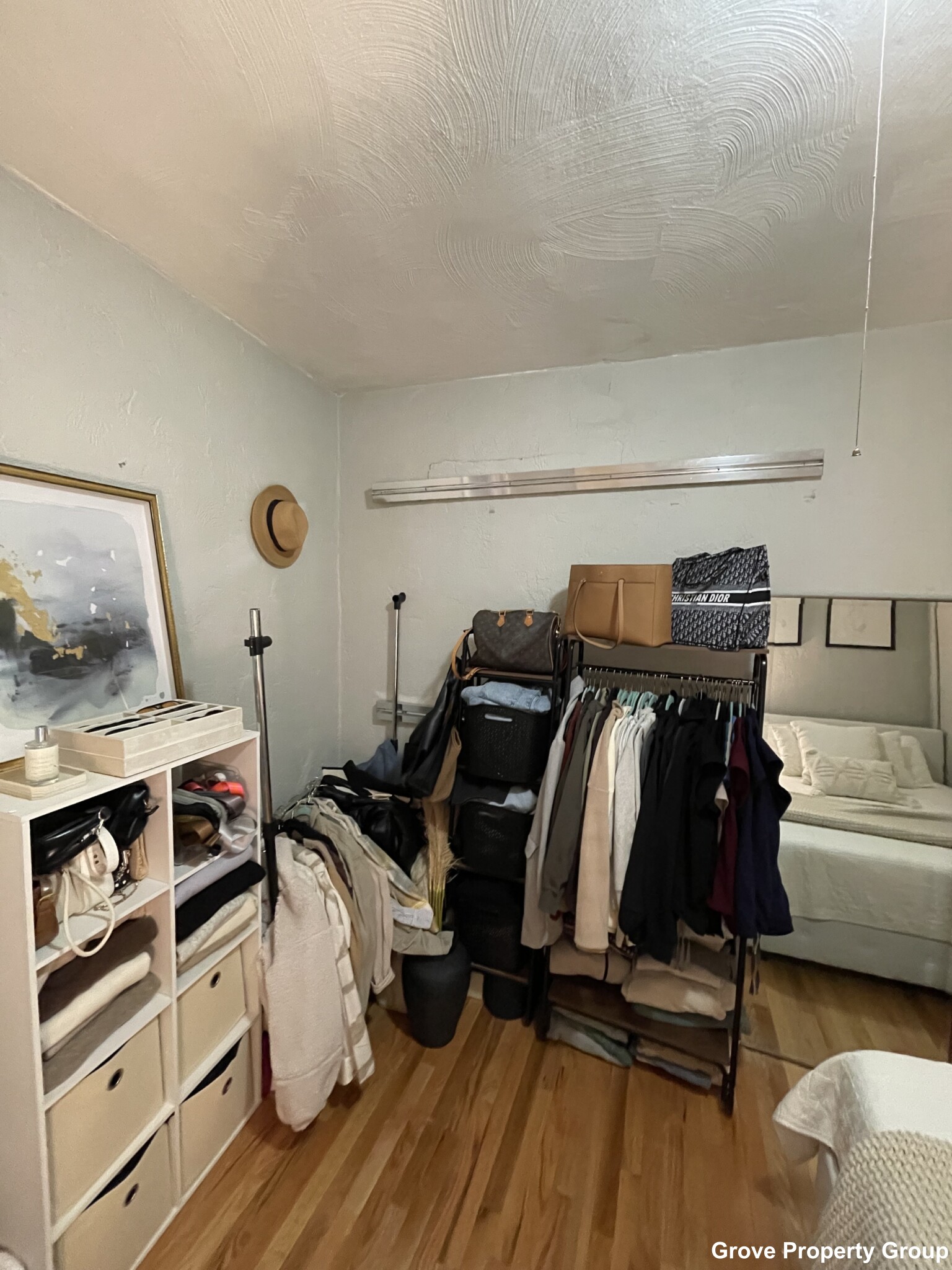 https://ygl-photos.s3.us-west-004.backblazeb2.com/14133W660079b2613f0.jpg