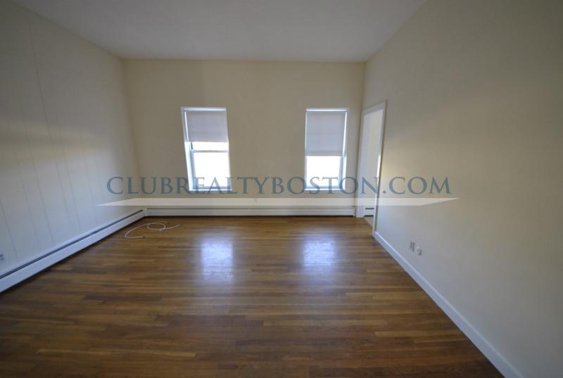 168 North Beacon St, Brighton