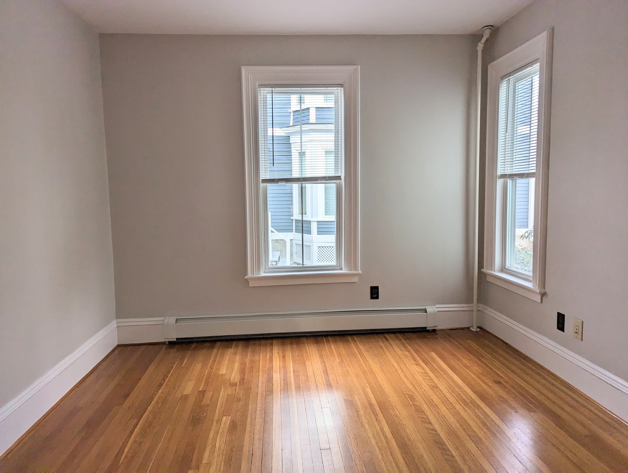 64 Bowen St, Newton Centre