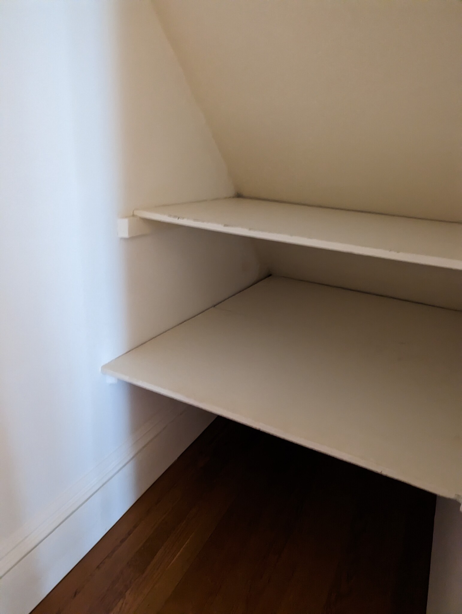 64 Bowen St, Newton Centre