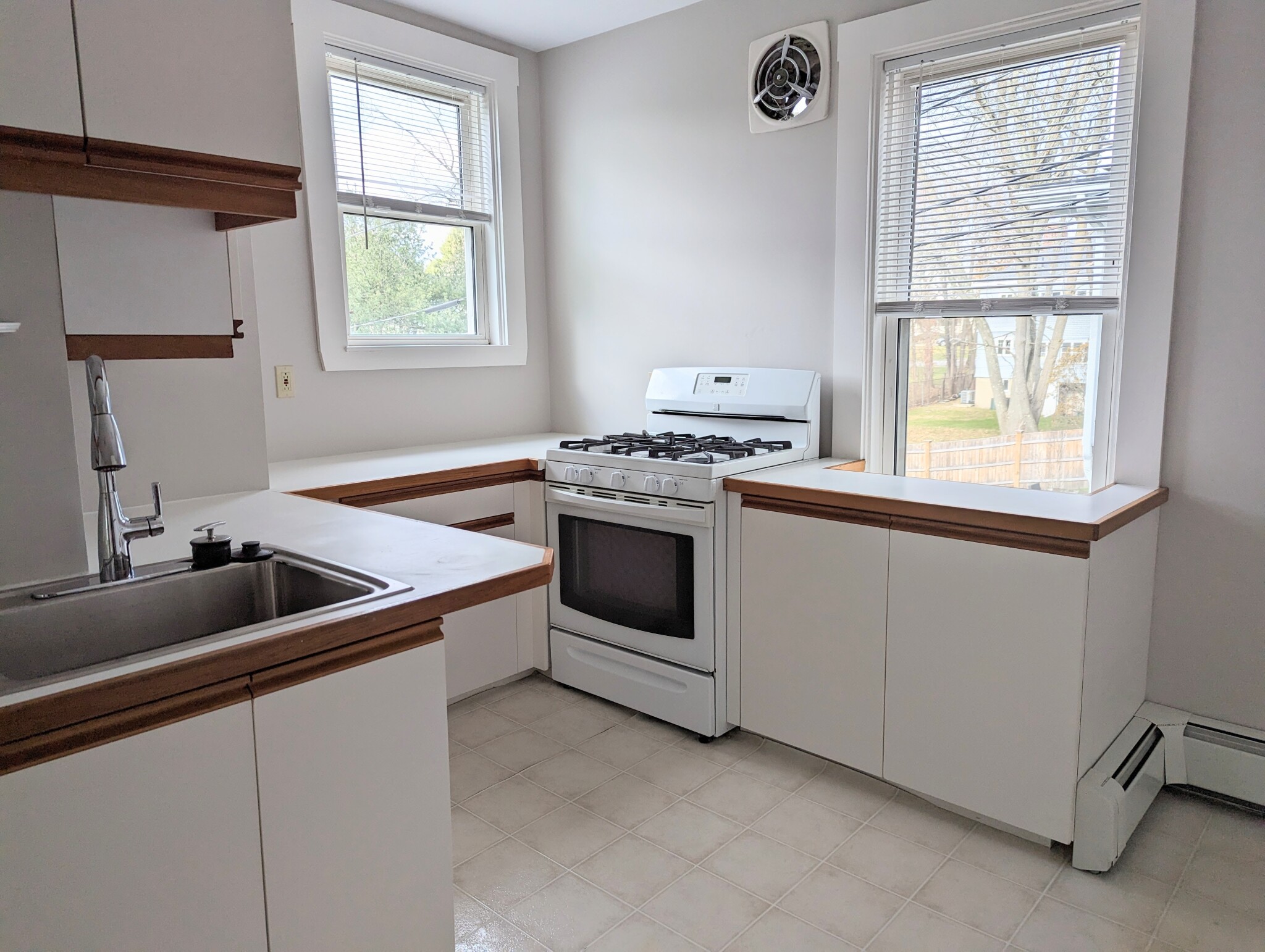 64 Bowen St, Newton Centre