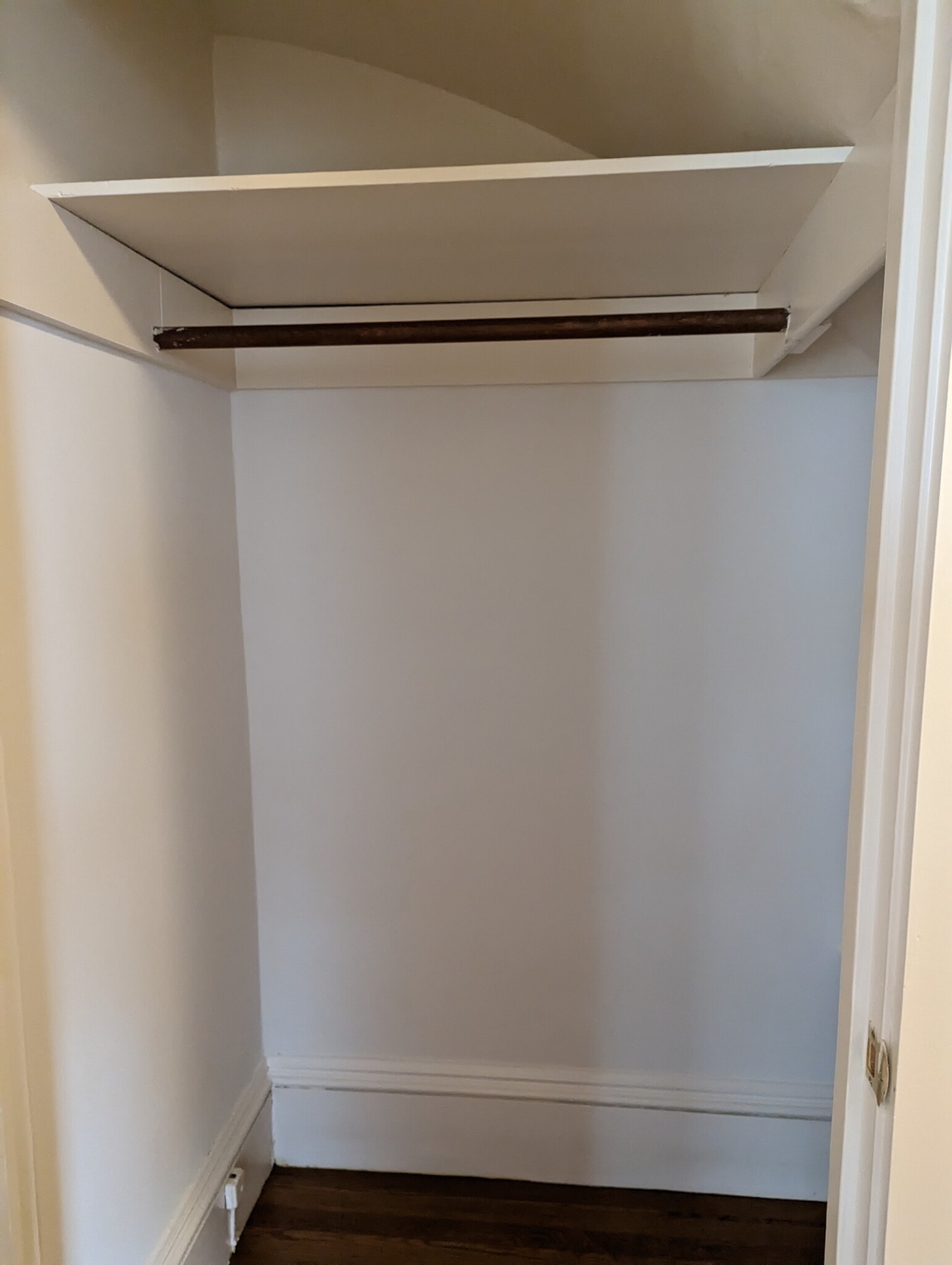 64 Bowen St, Newton Centre