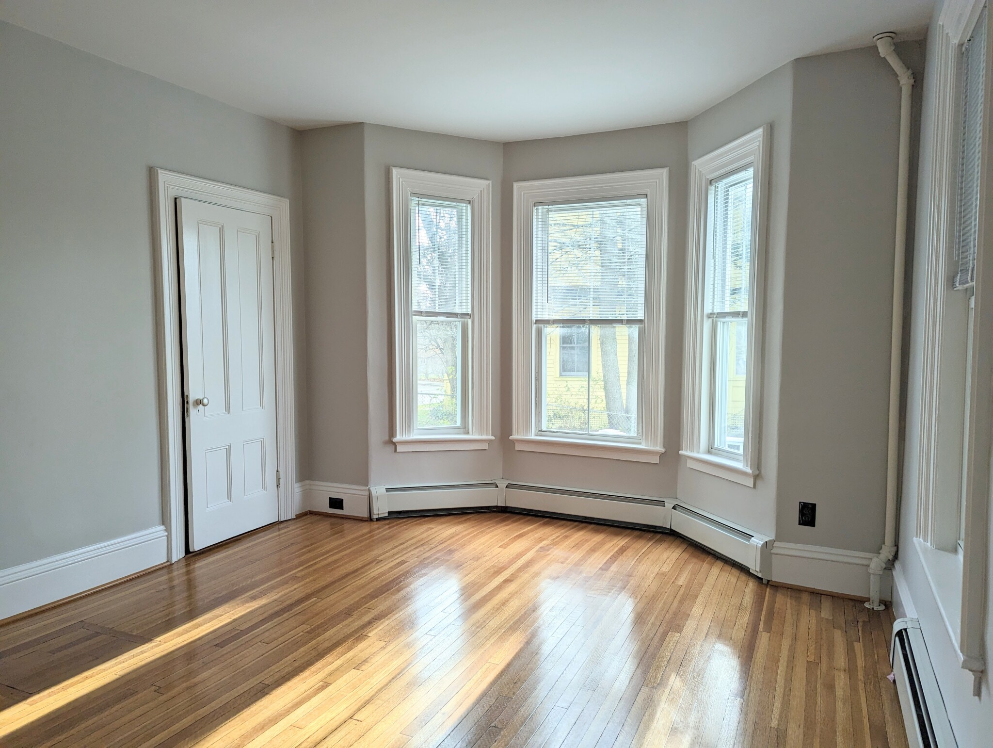 64 Bowen St, Newton Centre