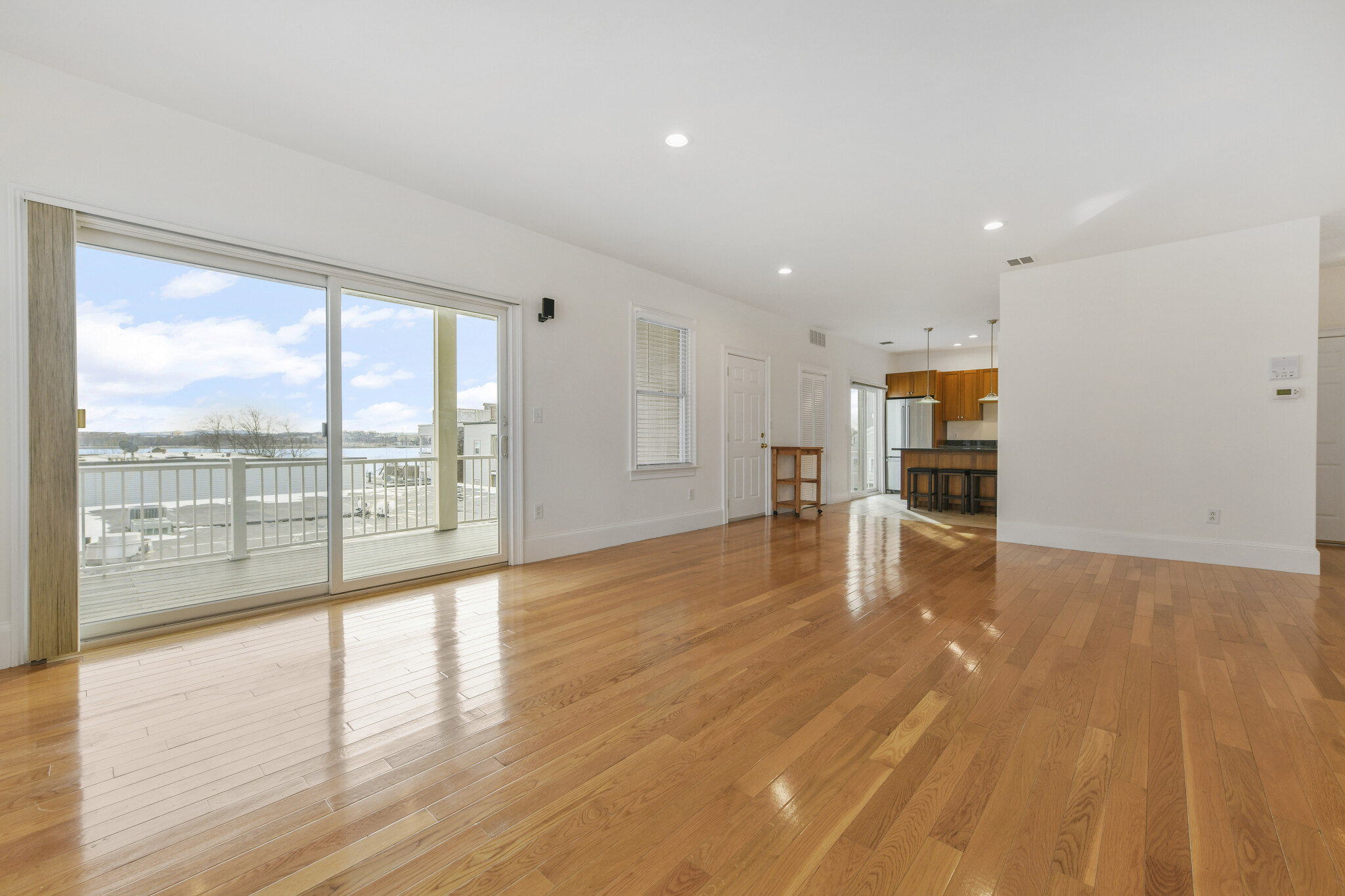 467 8th St, East Boston