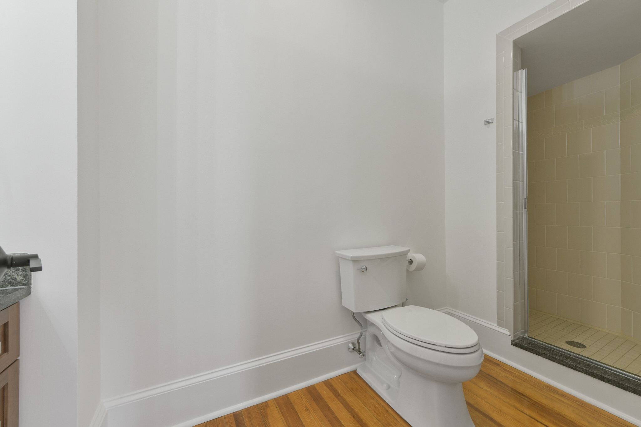 467 8th St, East Boston